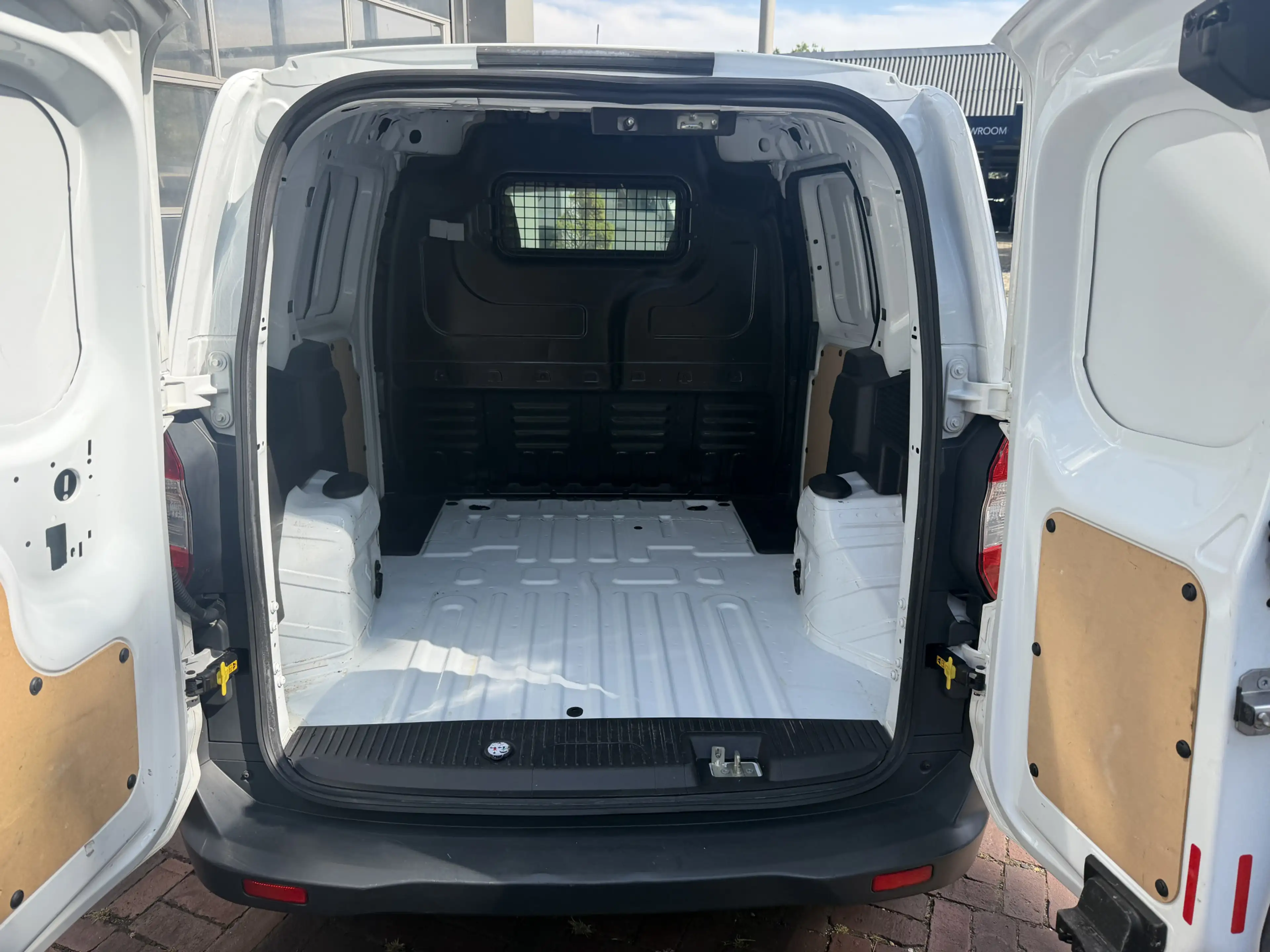 Ford Transit Courier 1.5 TDCI Trend (Bestel)  11-2017 161.622 KM — photo 8