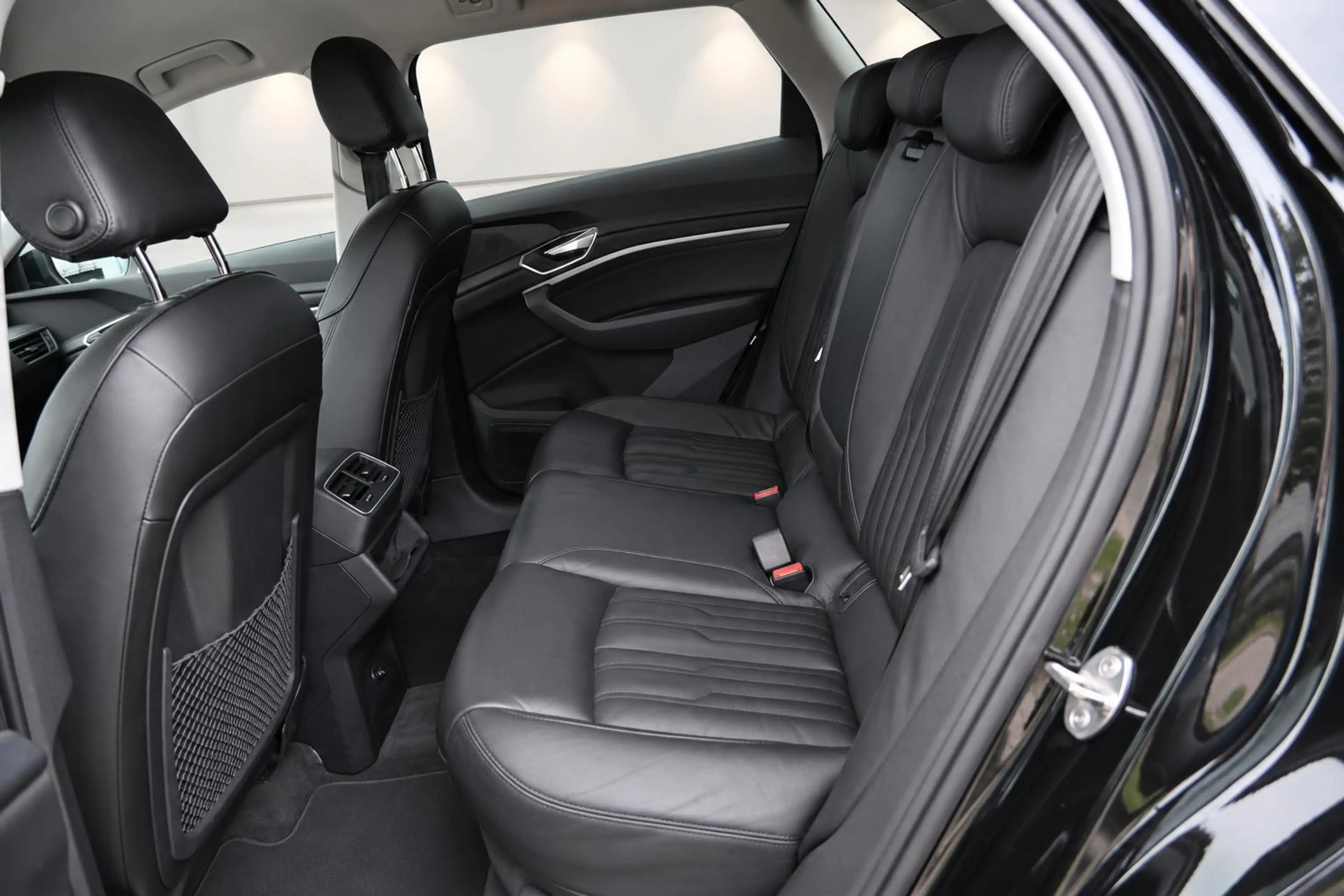 Audi e-tron 55 quattro edition 95 kWh 22 Inch, Camera, Black P — photo 7