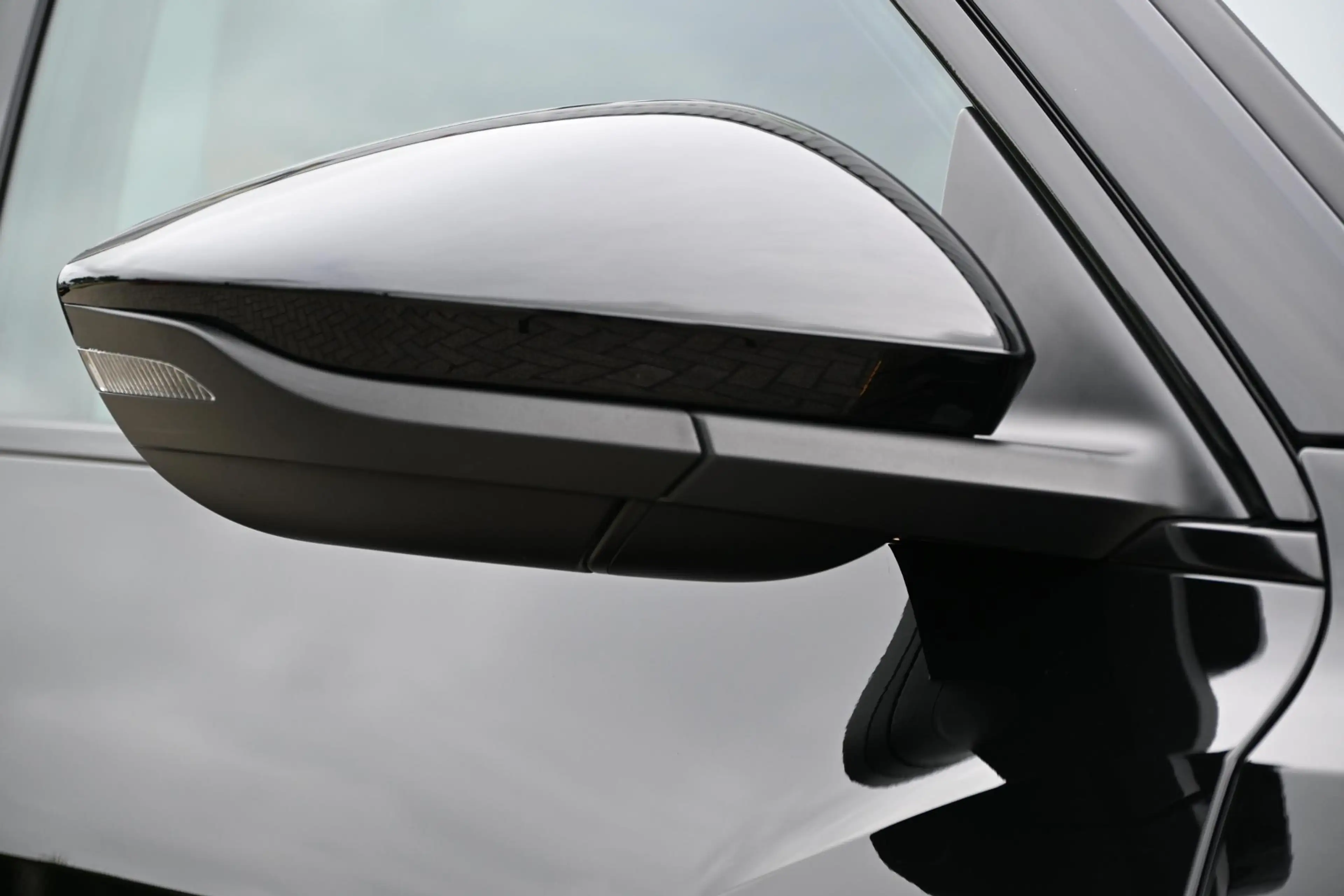 Audi e-tron 55 quattro edition 95 kWh 22 Inch, Camera, Black P — photo 10