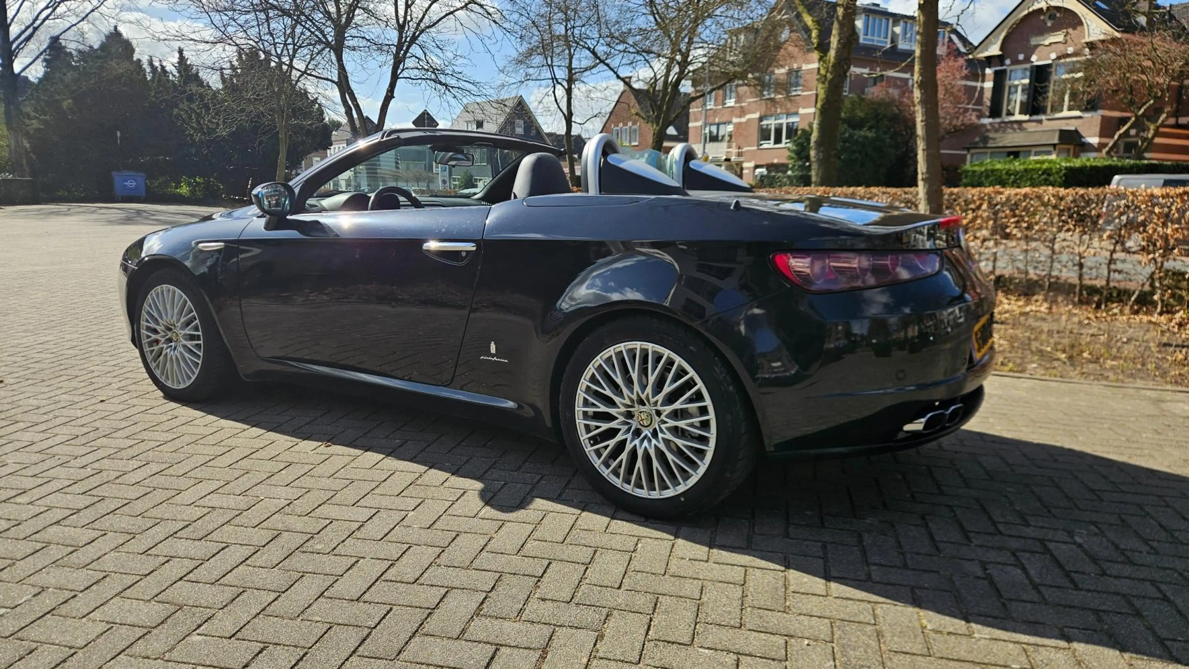 Alfa Romeo Spider 3.2 JTS Q4 — photo 7