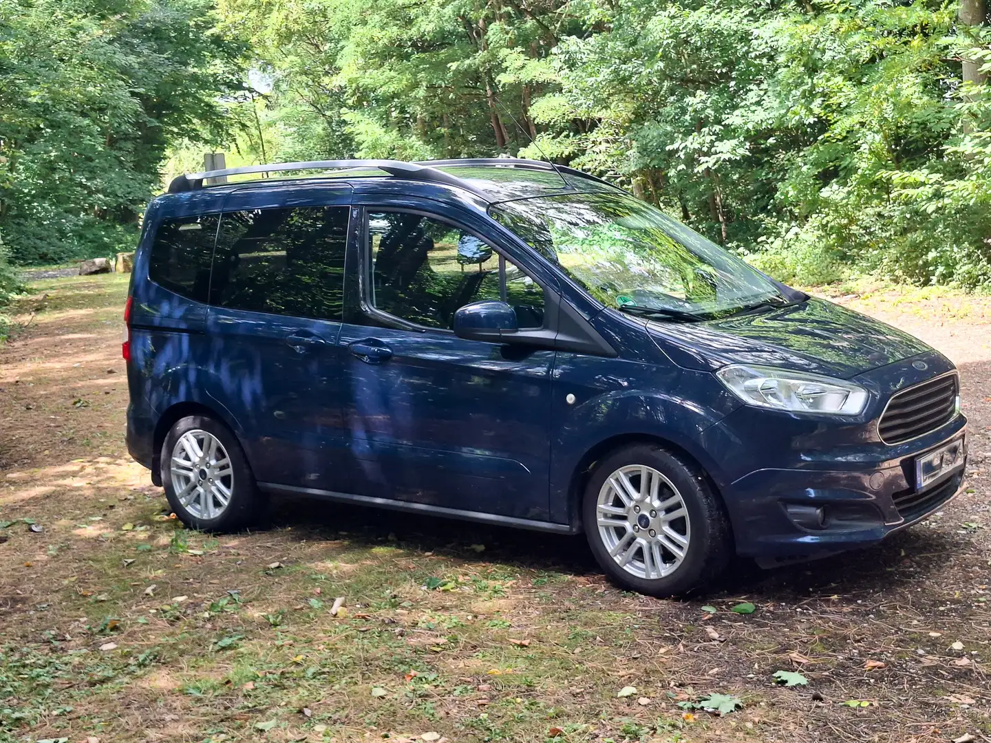 Ford Tourneo Courier Tourneo Courier Diesel 1.5 TDCi Titanium Kék - 2