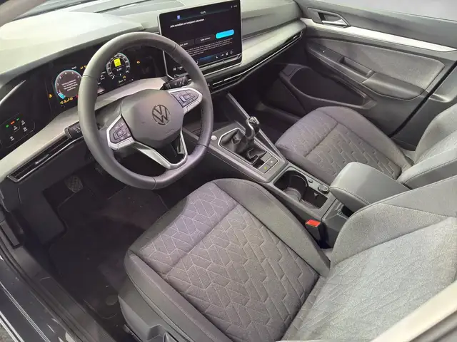 Volkswagen Golf view 6