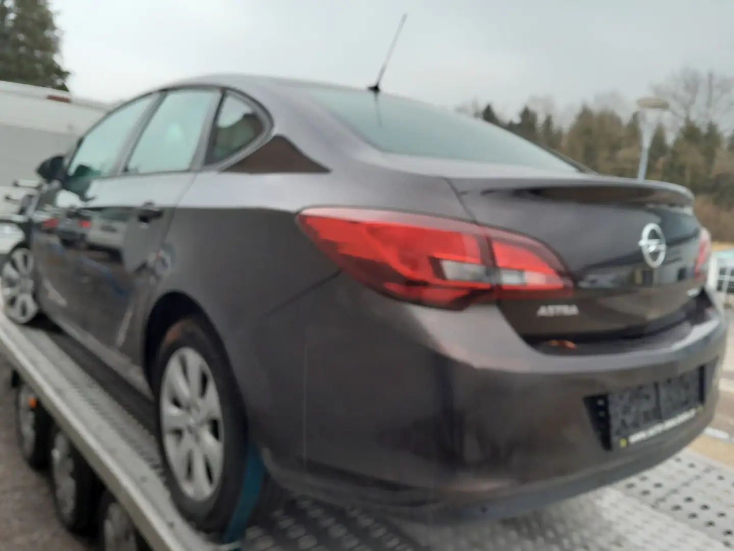 Opel Astra Astra Limousine 1,3 CDTI ecoflex Österreich - 2