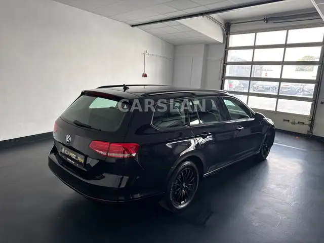 Volkswagen Passat view 11