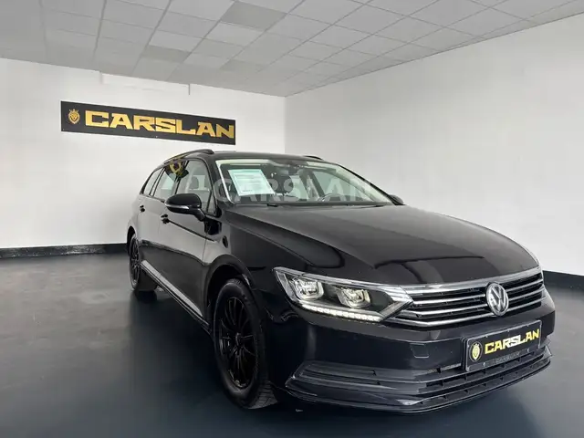 Volkswagen Passat view 6