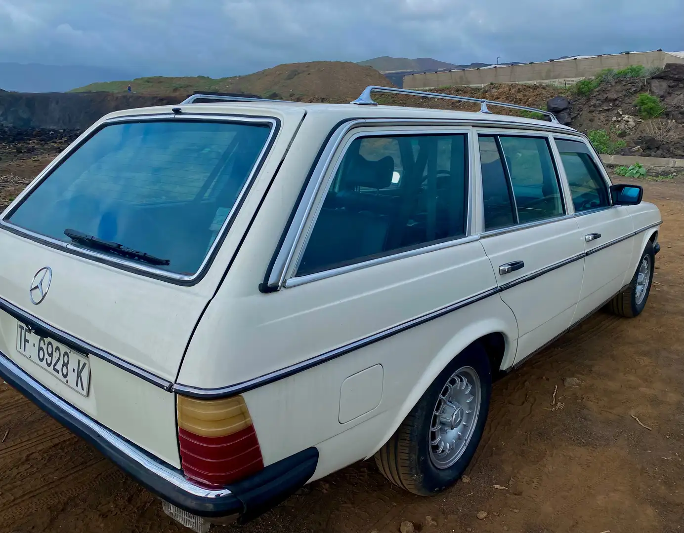 Mercedes-Benz 240 240+TD Bílá - 2