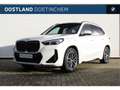 BMW iX1 xDrive30 M Sport / Panoramadak / Sportstoelen / Ad Wit - thumbnail 1
