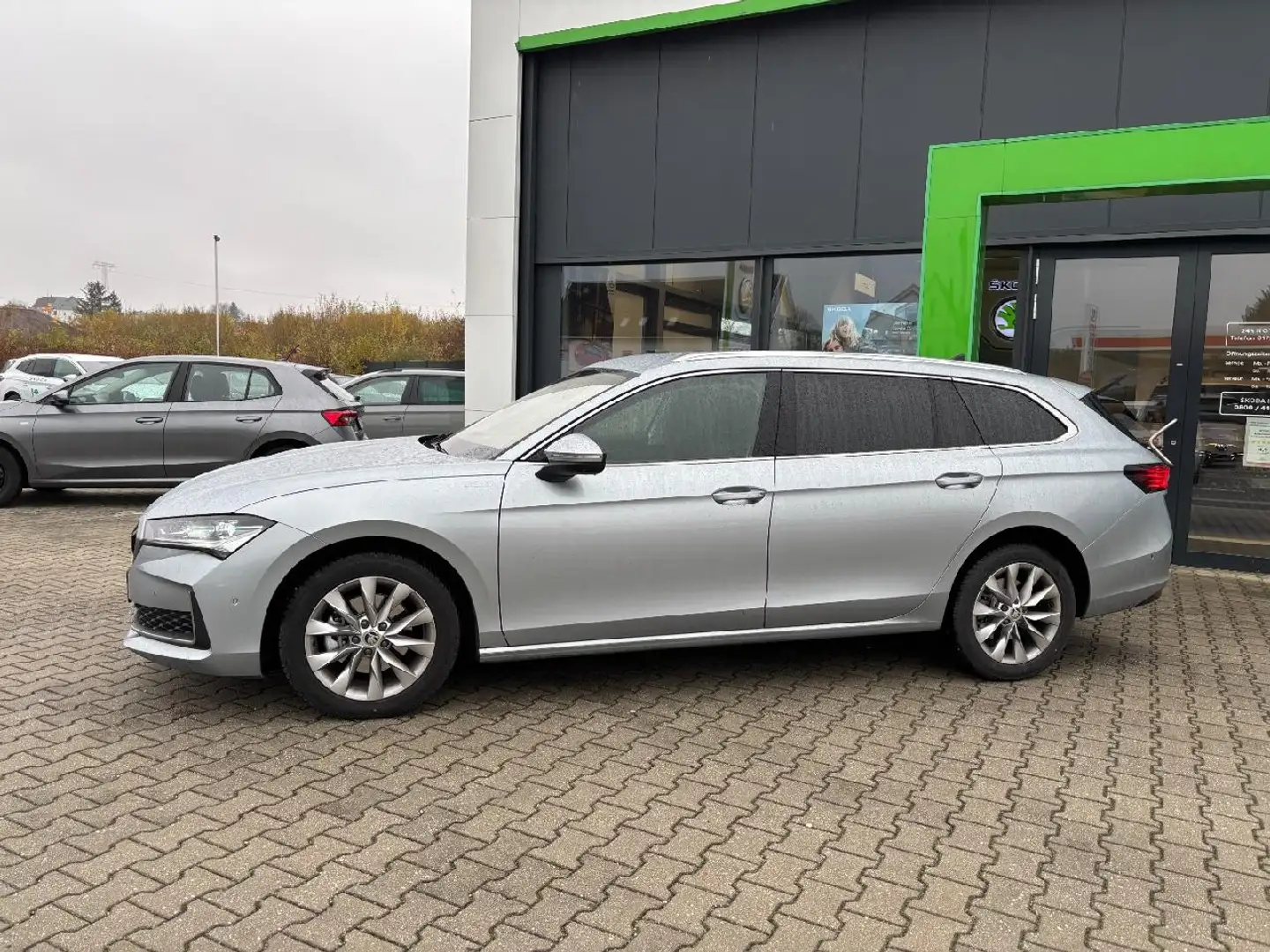 Skoda Superb Superb KB 2.0 TDI L&K DSG *Standhzg*AHK*19 Zoll Silber - 2