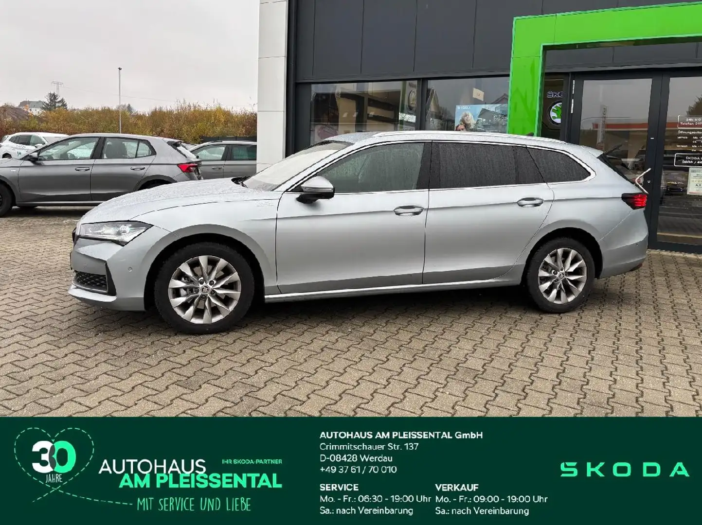 Skoda Superb Superb KB 2.0 TDI L&K DSG *Standhzg*AHK*19 Zoll Silber - 1