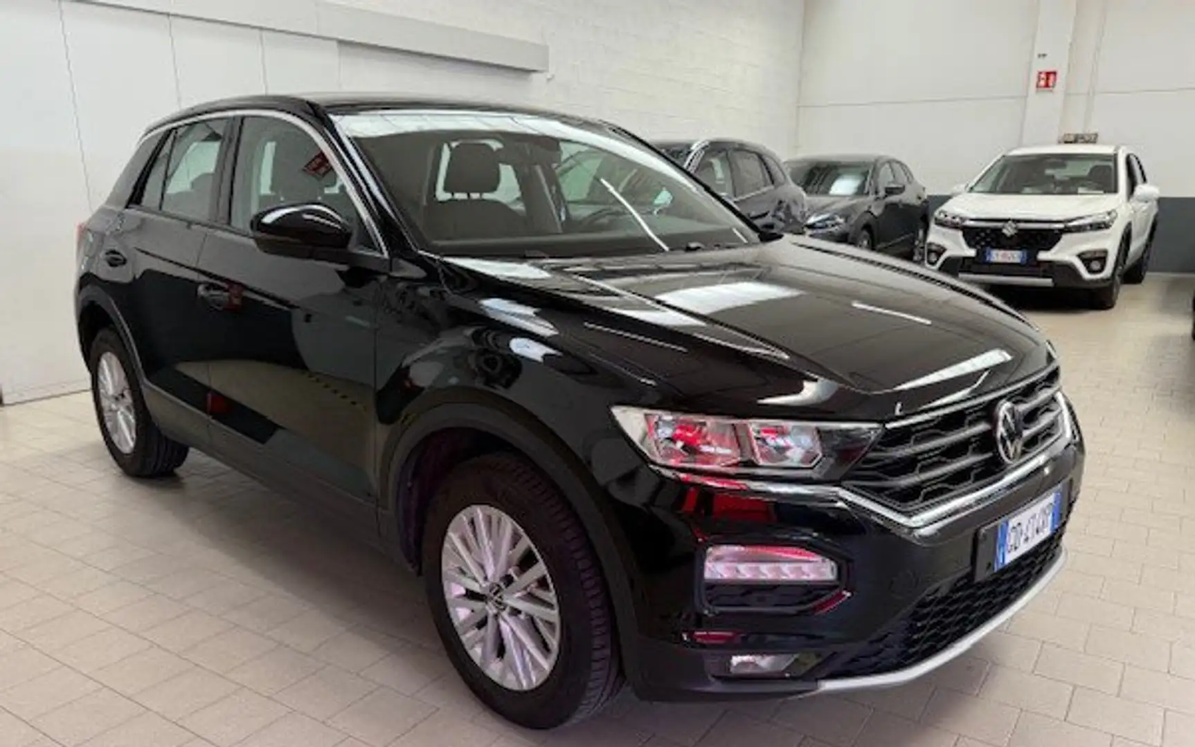Volkswagen T-Roc 2.0 TDI SCR Business BlueMotion Technology Neopat Zwart - 1