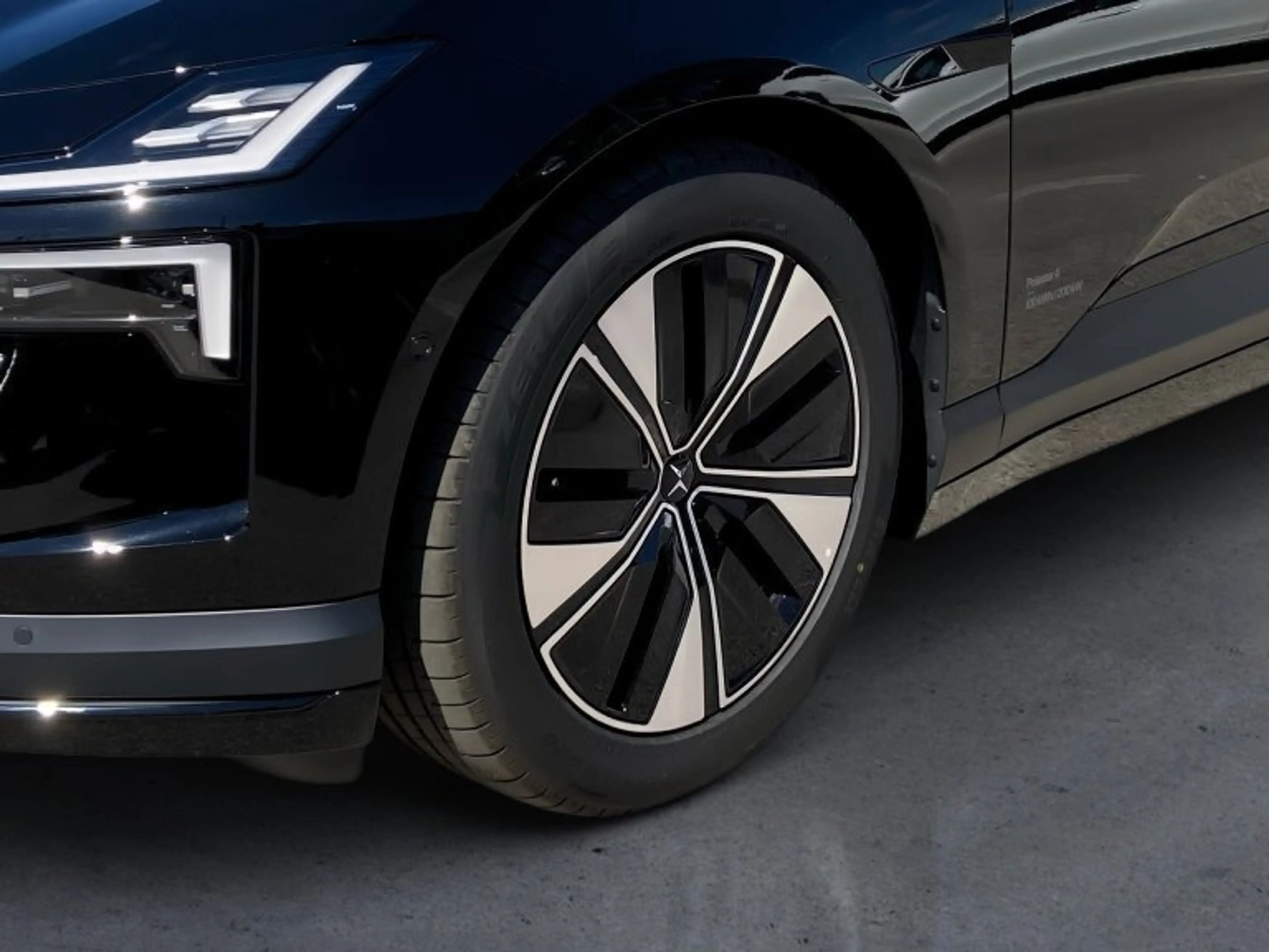 Polestar 4 Polestar4 Long Range Single Motor — photo 8