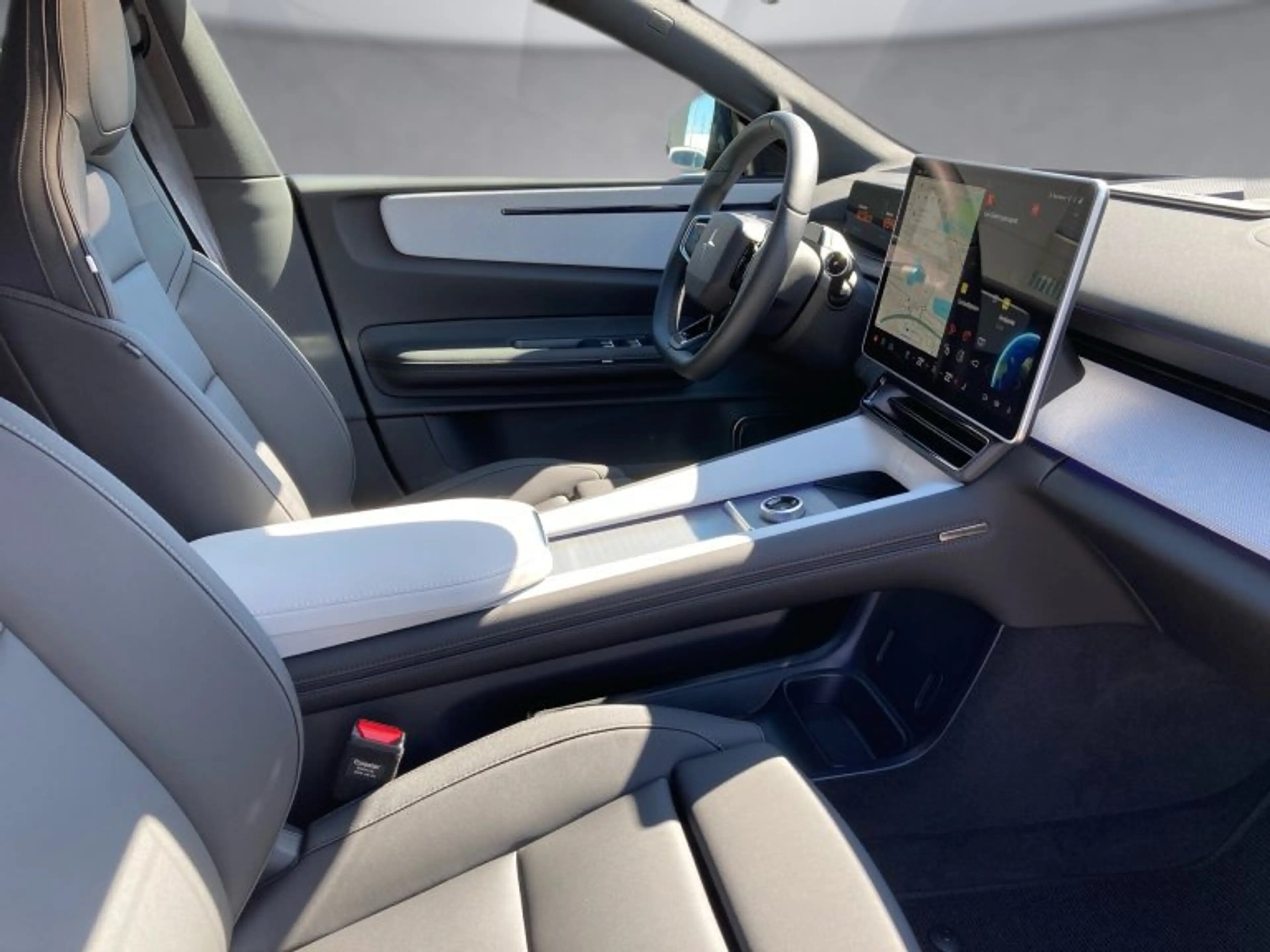 Polestar 4 Polestar4 Long Range Single Motor — photo 11