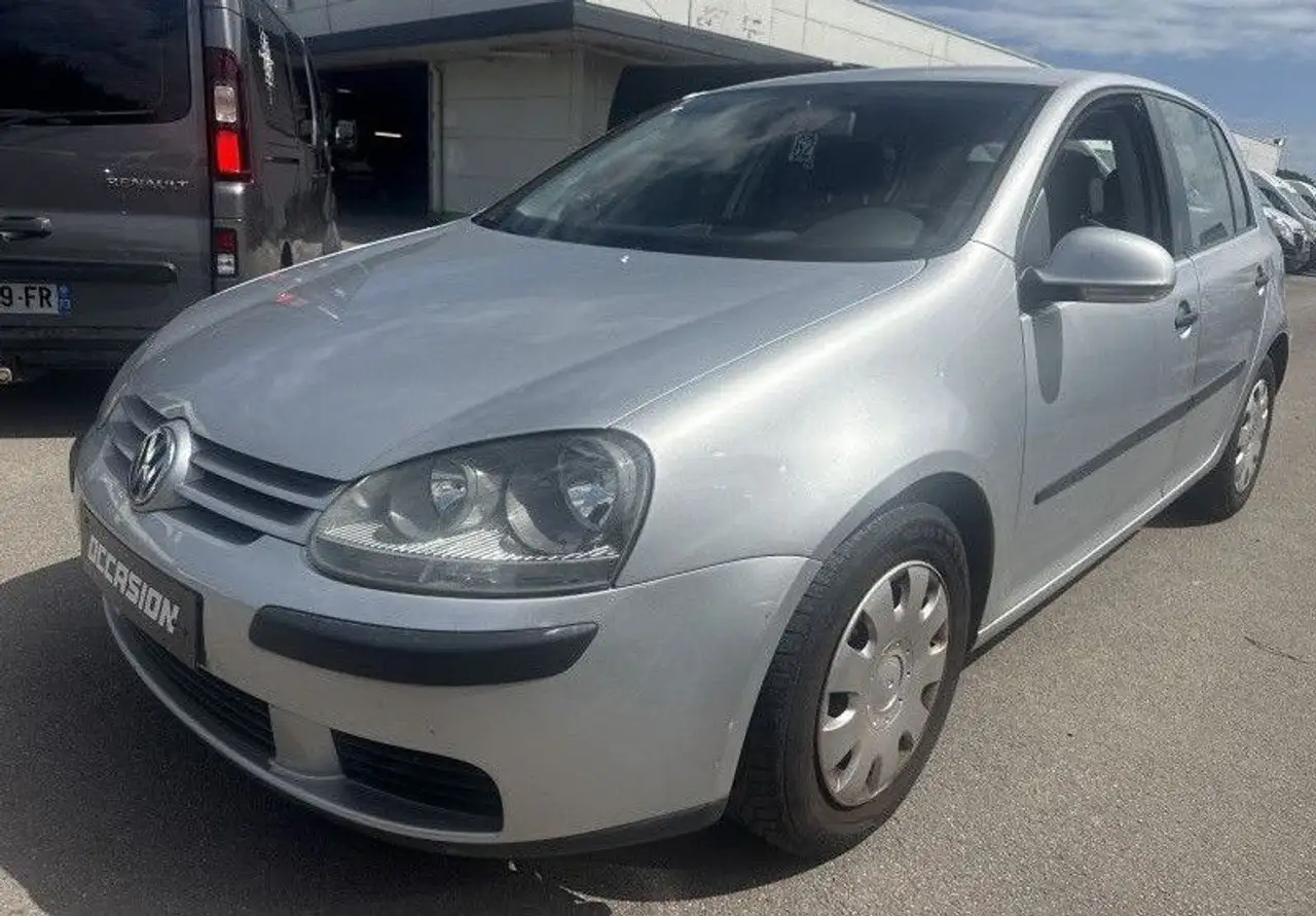 Volkswagen Golf V 1.9 TDI 90CH CONFORT 5P