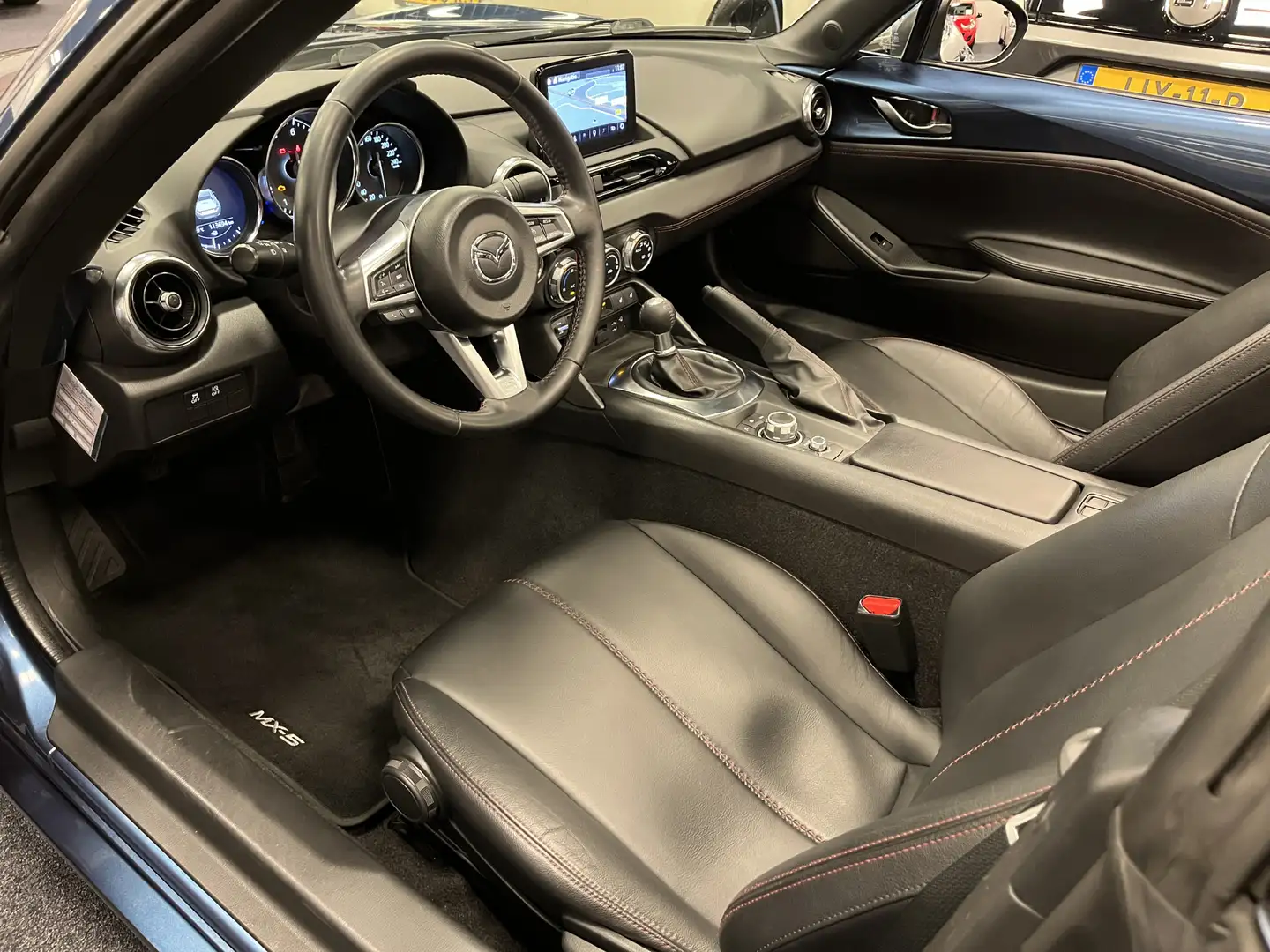 Mazda MX-5 ND RF 1.5i SkyActiv-G 132PK GT-M Leder Bose PDC Ap Bleu - 2