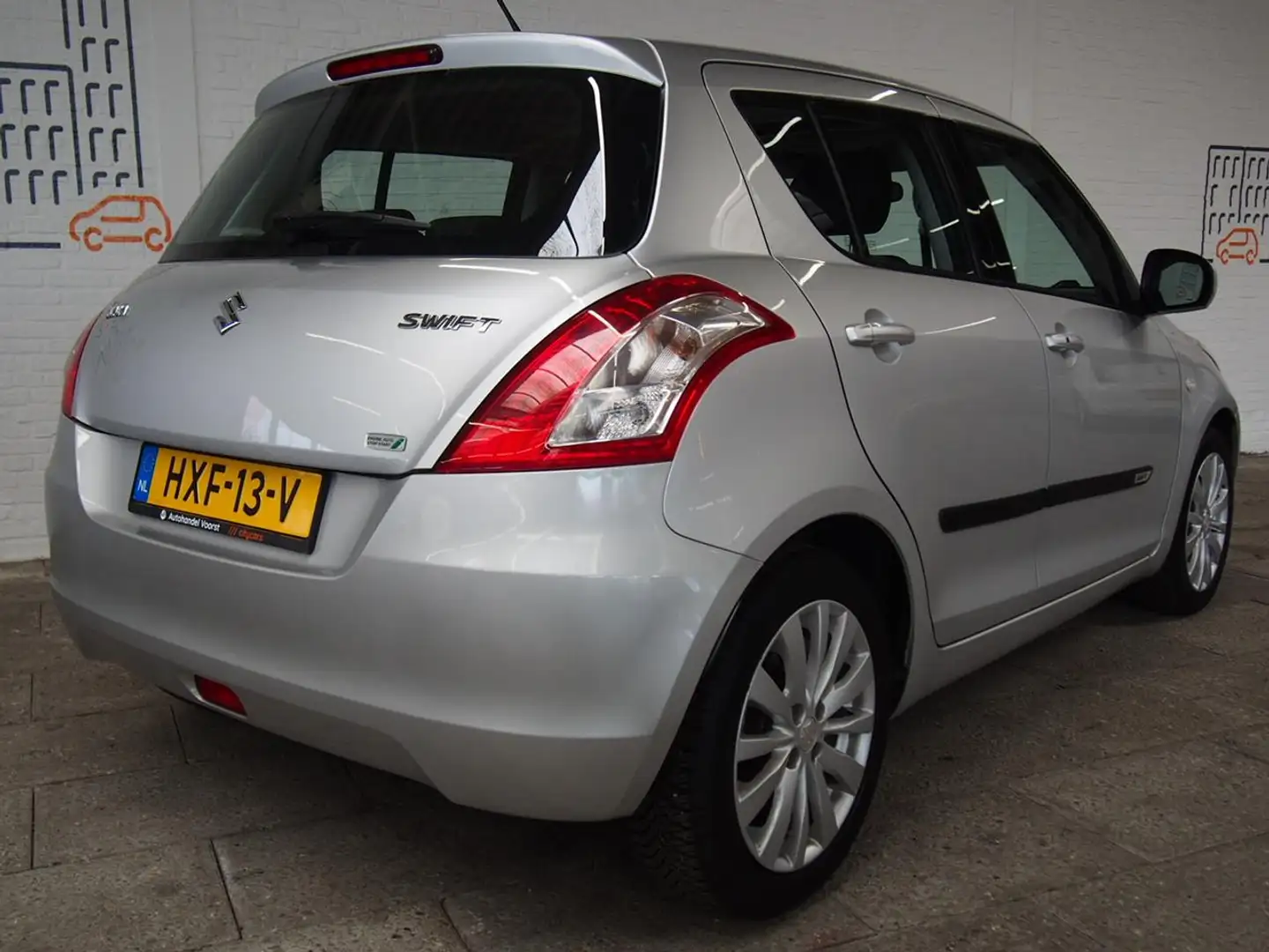 Suzuki Swift 1.2 Exclusive Cruise (APK:Nieuw) Schuif/Kantel dak Grijs - 2