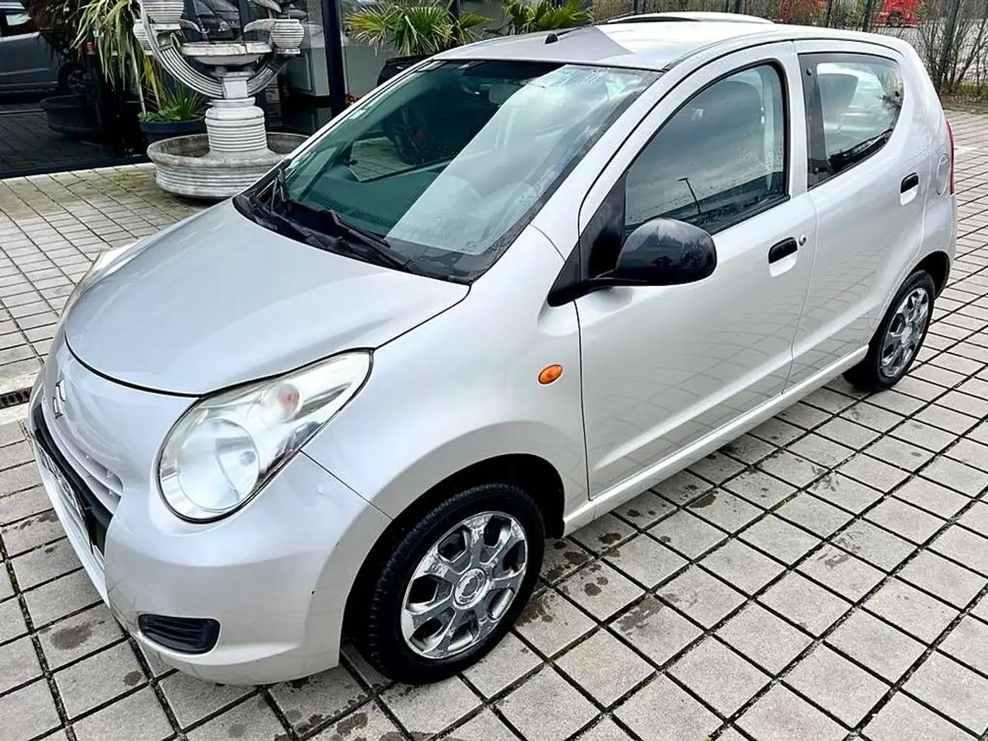Suzuki Alto 1.0 - 12V VVT Grigio - 2