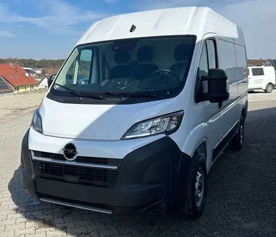 Opel Movano