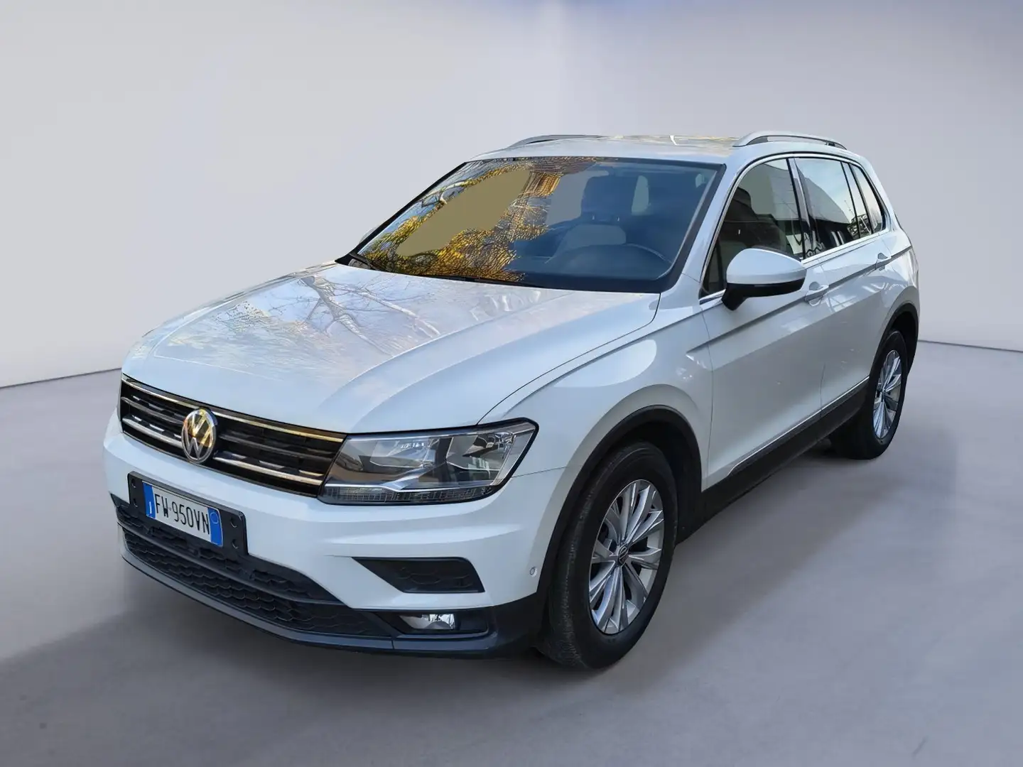 Volkswagen Tiguan 2.0 TDI Business 150 CV DSG Weiß - 2