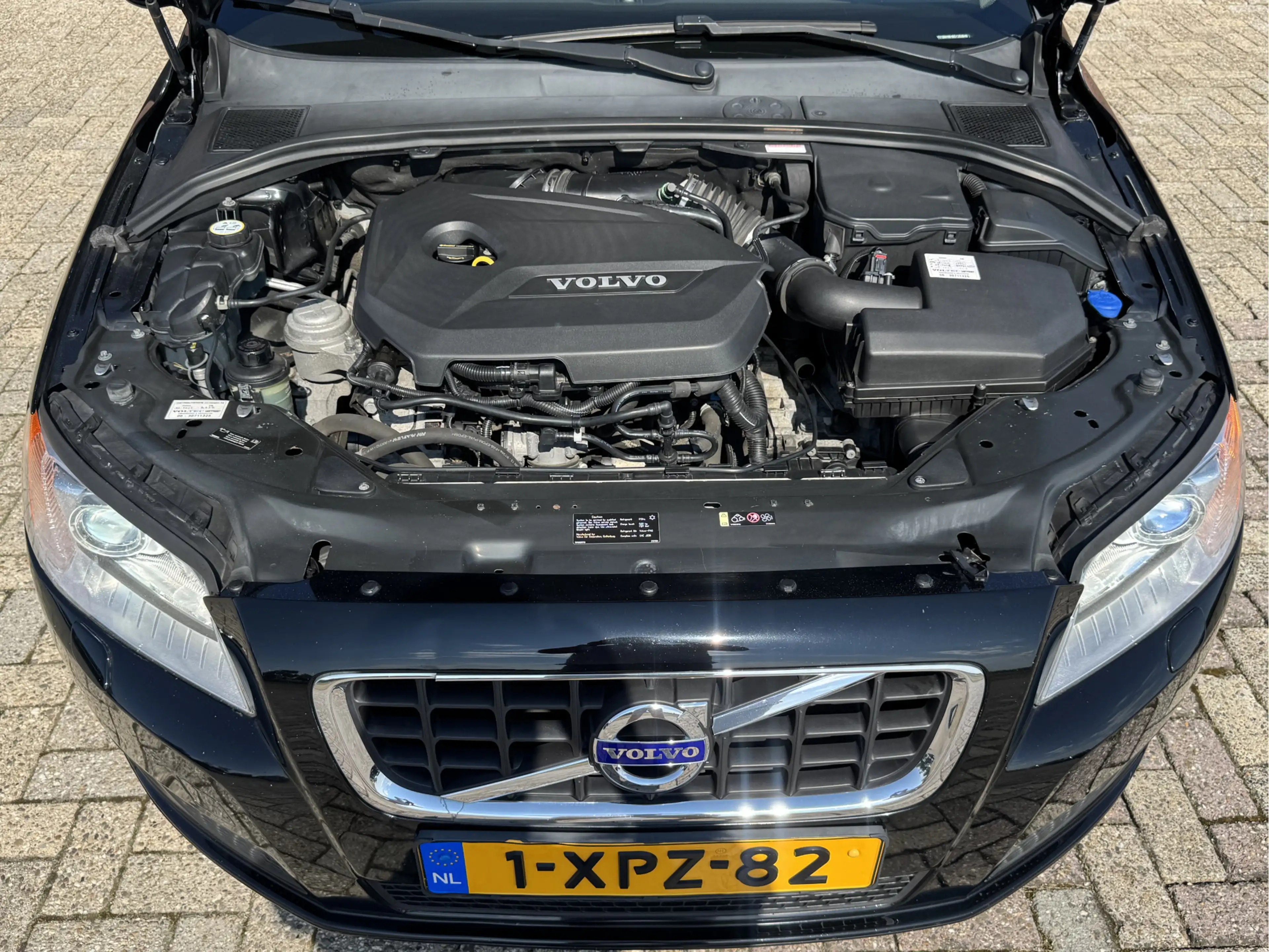 Volvo V70 1.6 T4 SUMMUM | LEDER! | XENON! | TREKHAAK! — photo 36