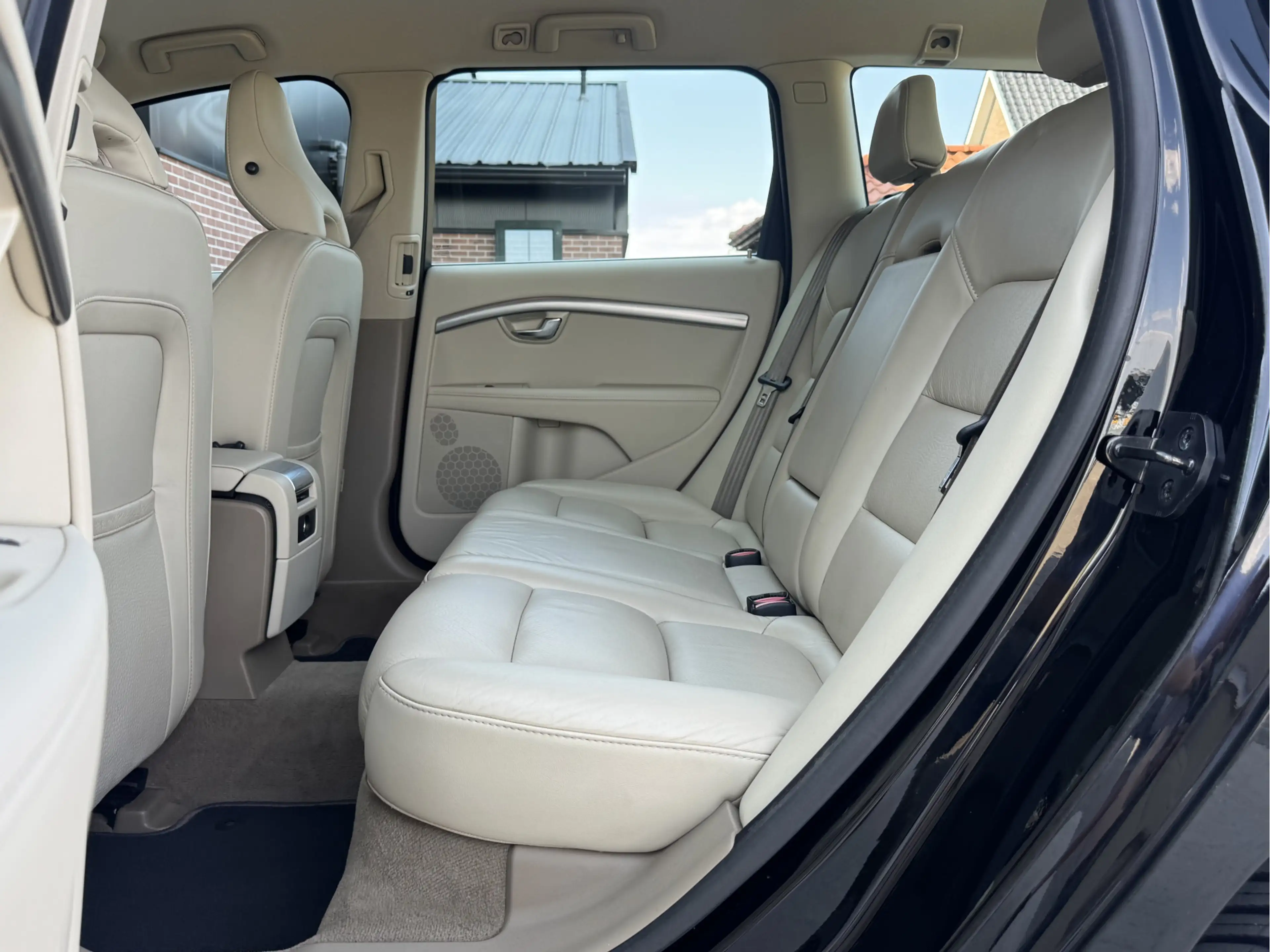 Volvo V70 1.6 T4 SUMMUM | LEDER! | XENON! | TREKHAAK! — photo 26