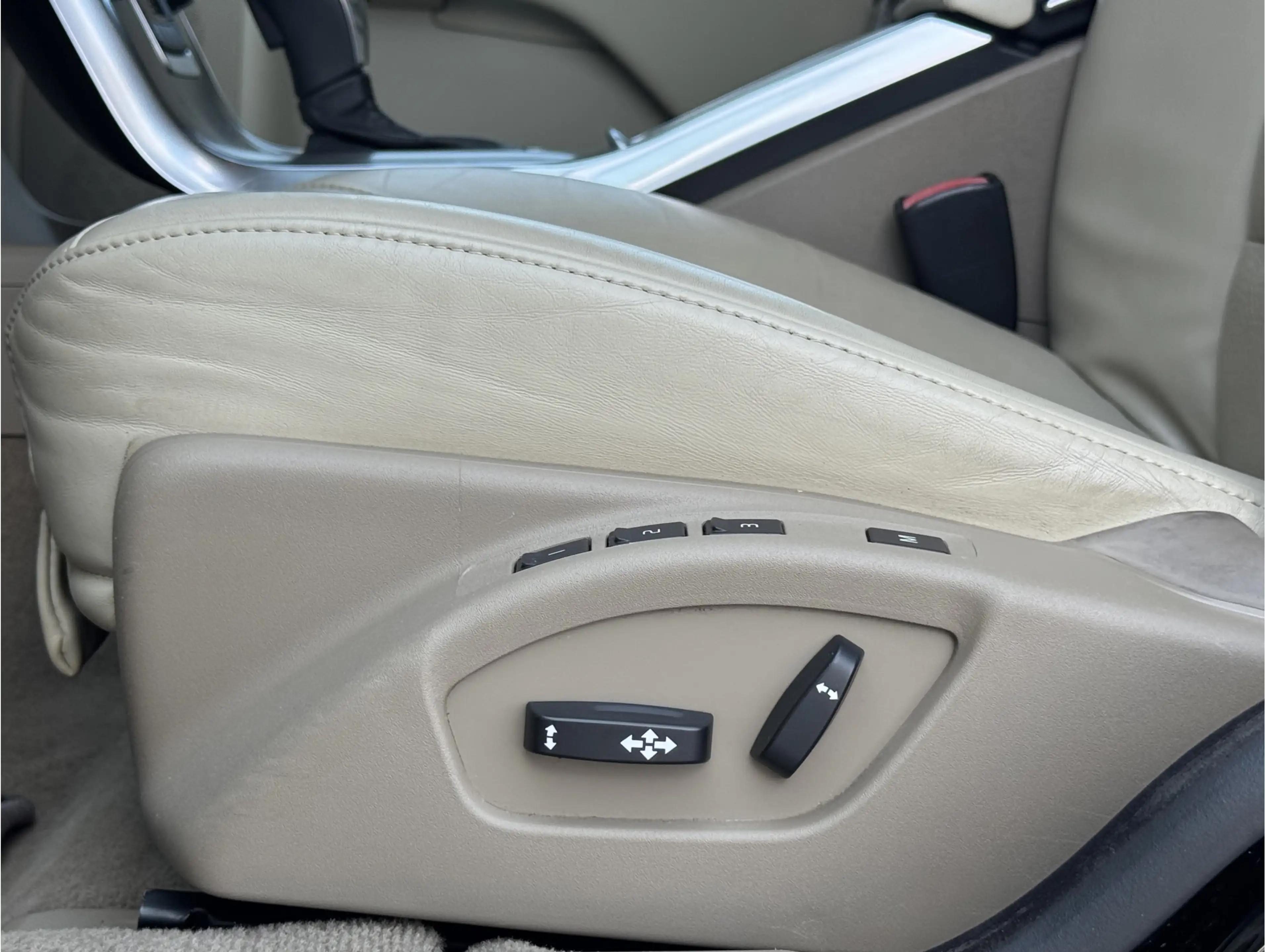Volvo V70 1.6 T4 SUMMUM | LEDER! | XENON! | TREKHAAK! — photo 25