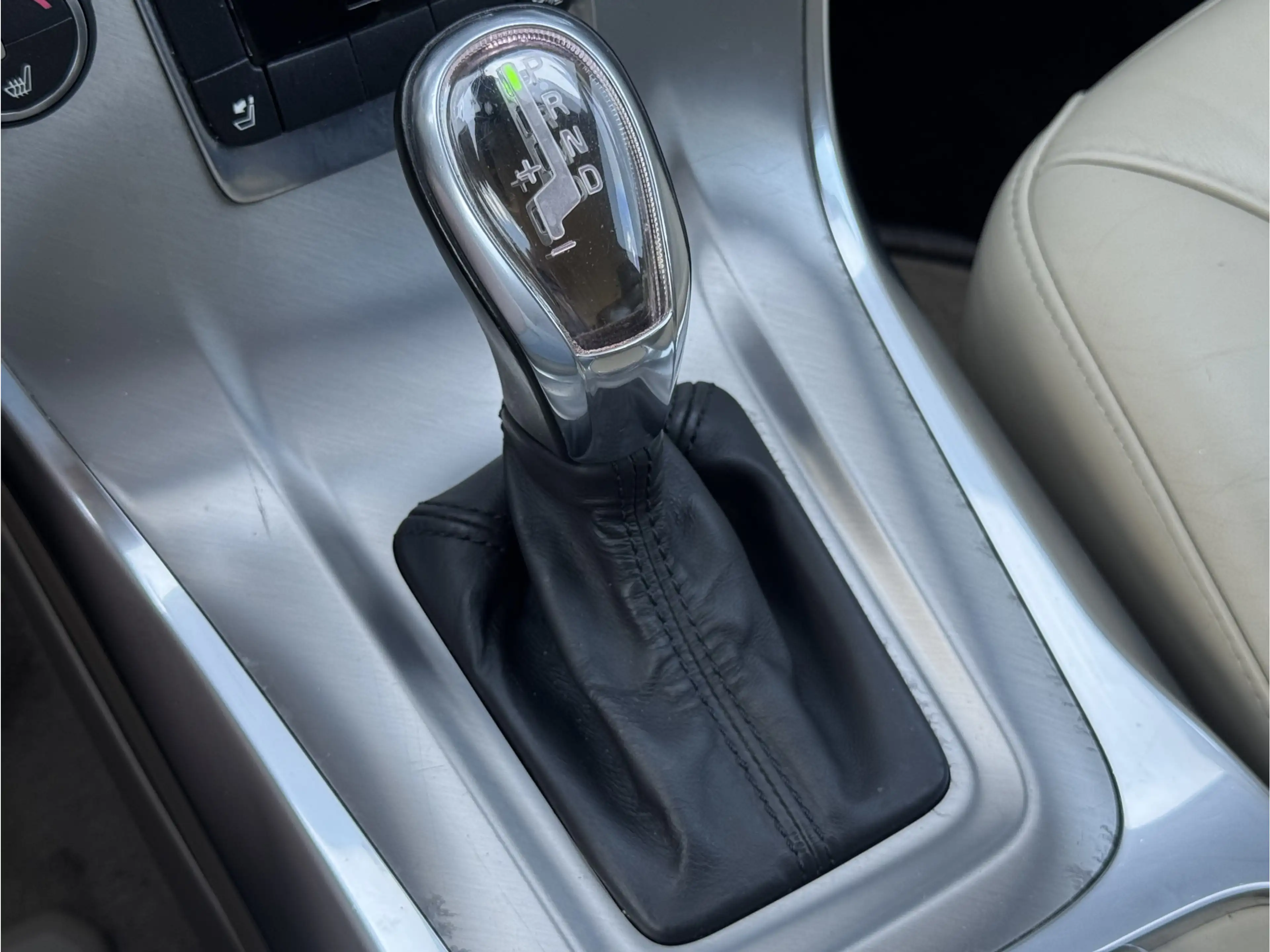 Volvo V70 1.6 T4 SUMMUM | LEDER! | XENON! | TREKHAAK! — photo 16