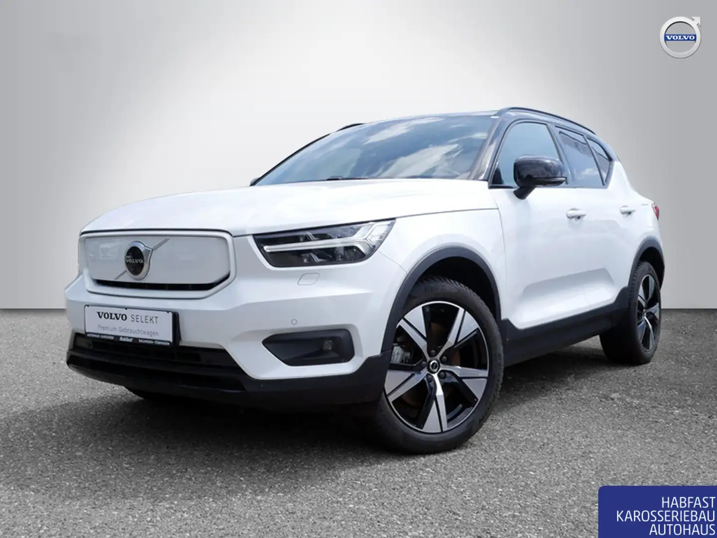 Volvo XC40 R Design Recharge Pure Electric AWD PANO Weiß - 1