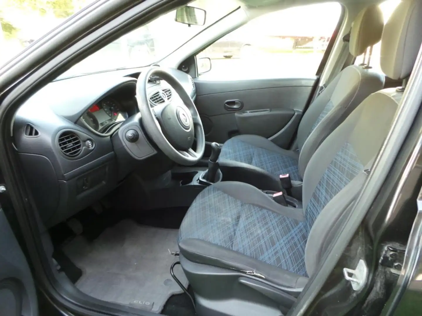 Renault Clio 1.2-16V Special Line ( INRUIL MOGELIJK ) Zwart - 2