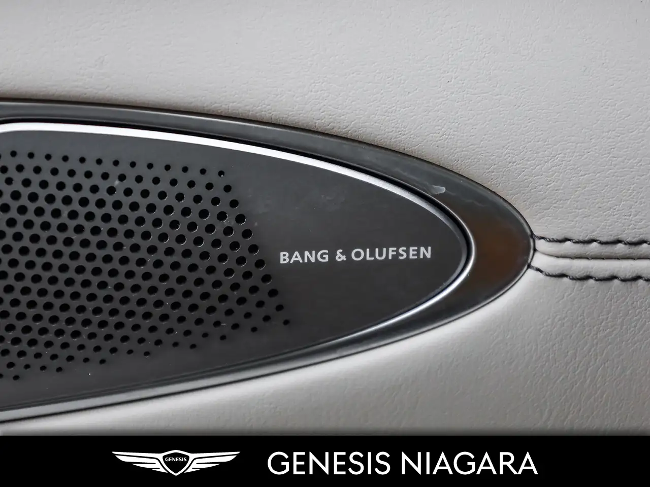 Genesis GV70 снимка Genesis GV70
