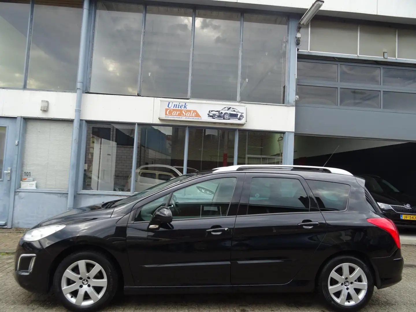 Peugeot 308 SW 1.6 VTi Active Zwart - 2