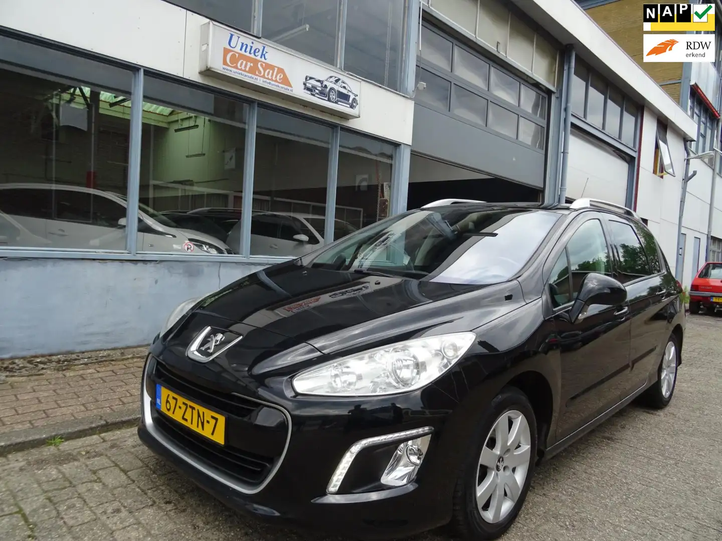 Peugeot 308 SW 1.6 VTi Active Zwart - 1