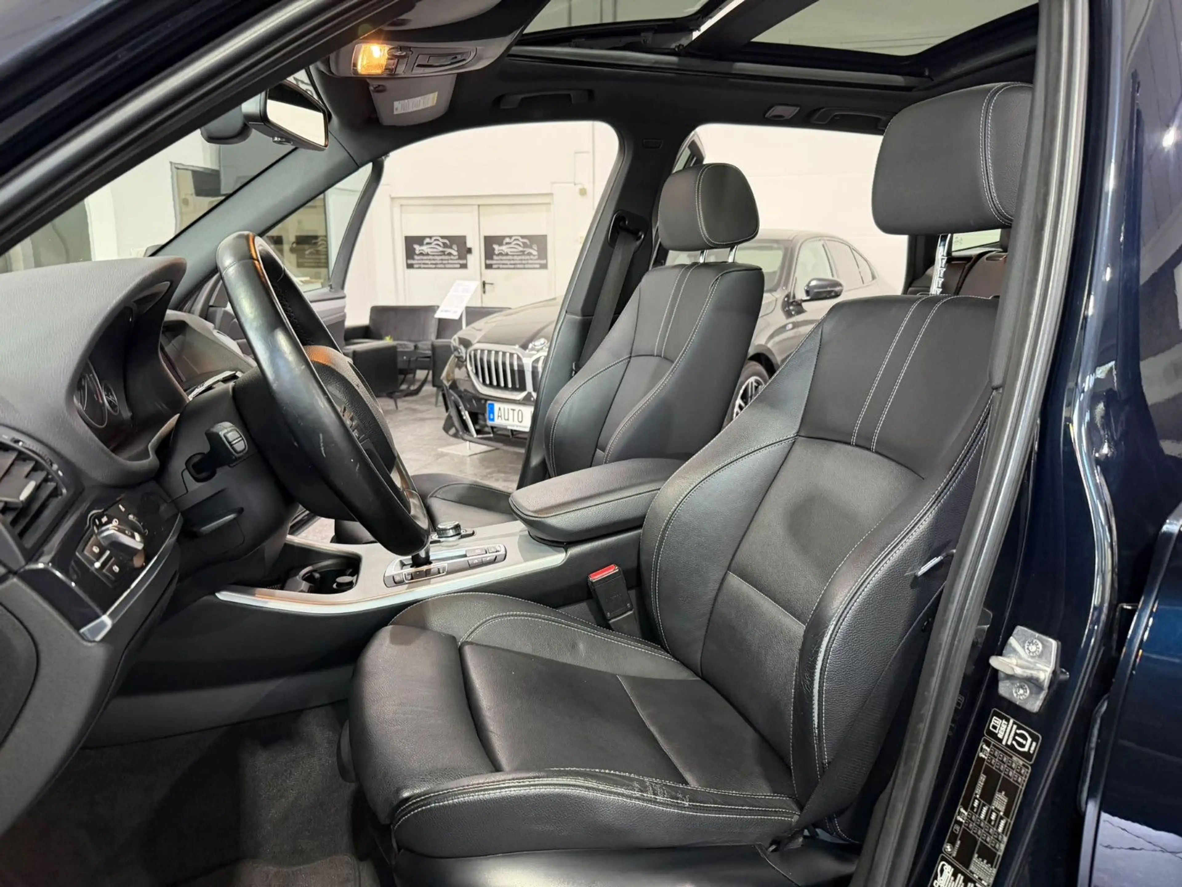 BMW X3 xDr. 30 dA*Leder*Pano*Navi*Xenon*AHK*M-Sport — photo 13