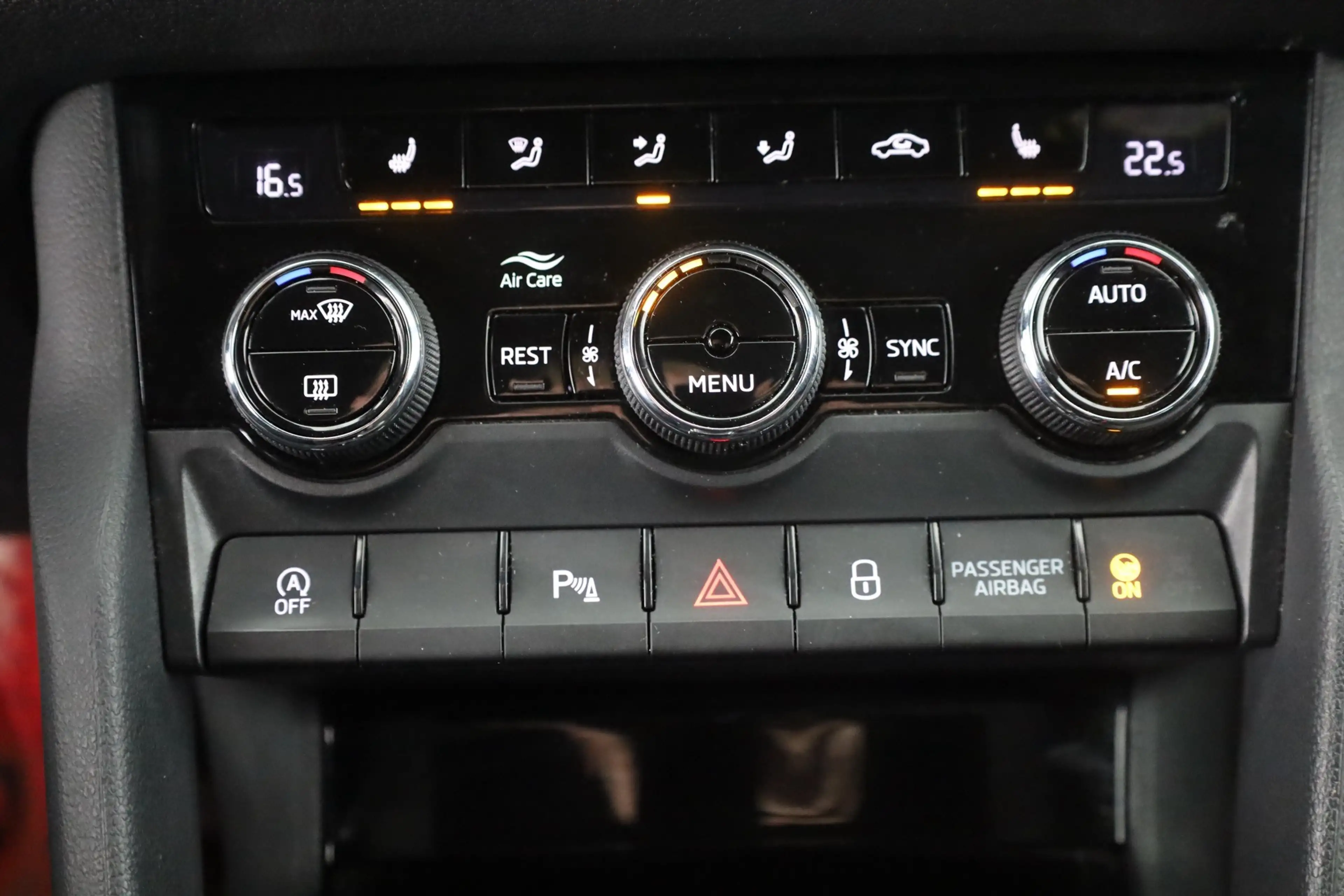 Skoda Kodiaq 2.0 TDI DSG Sportline 4x4 LED Navi AHK — photo 12