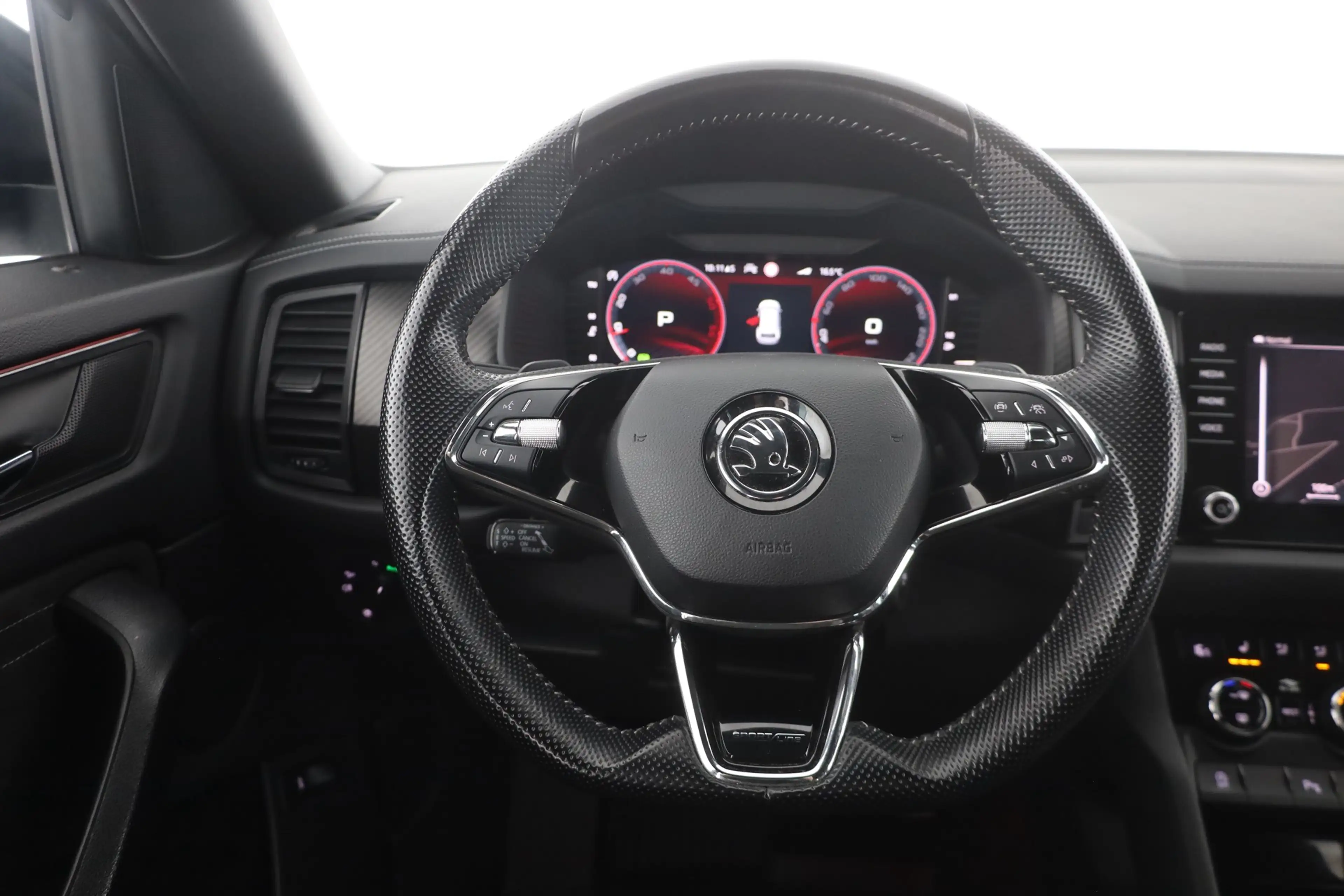 Skoda Kodiaq 2.0 TDI DSG Sportline 4x4 LED Navi AHK — photo 15
