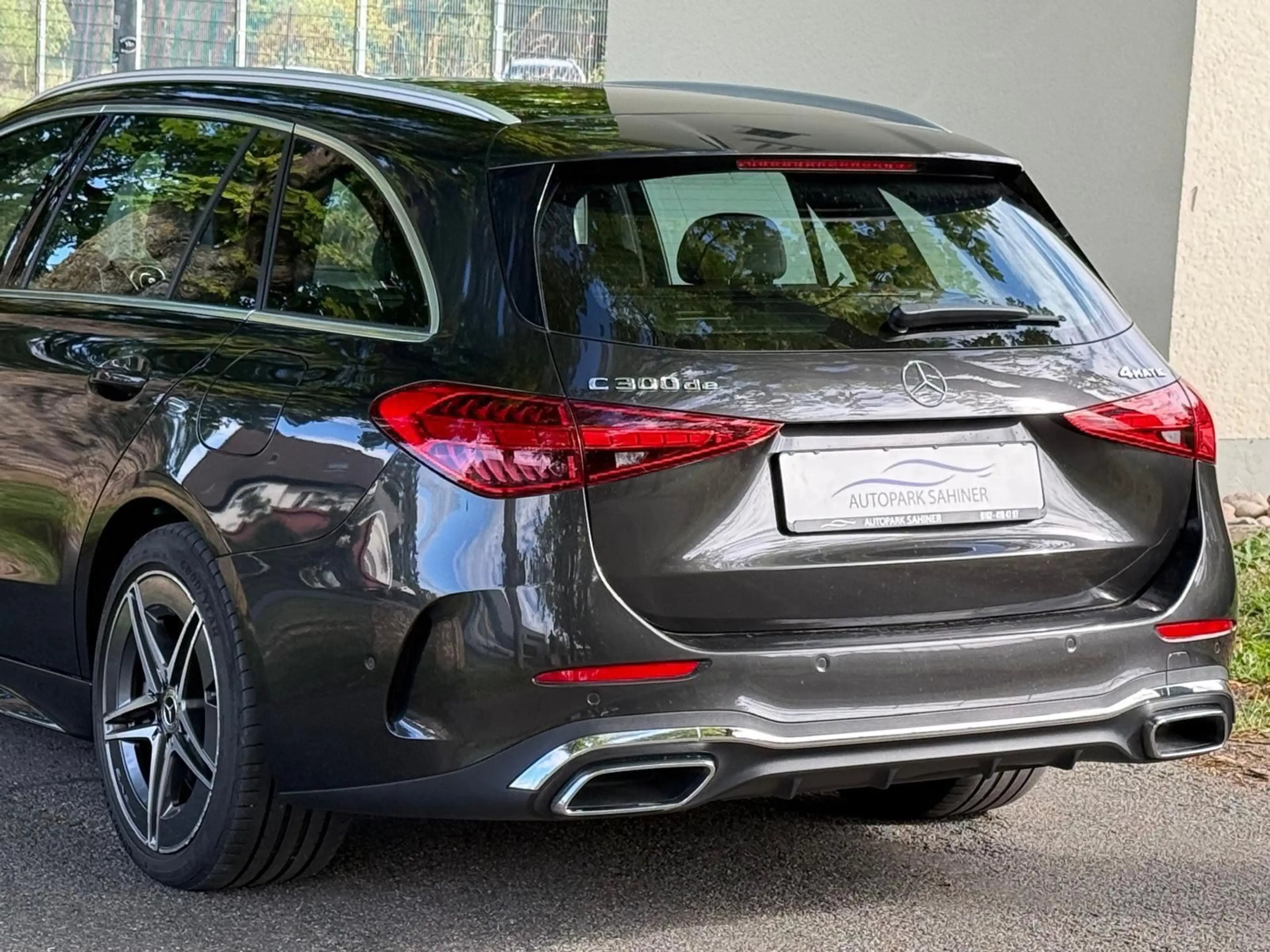 Mercedes-Benz C 300 de T-Modell*4M*BURMESTER*360°* — photo 10