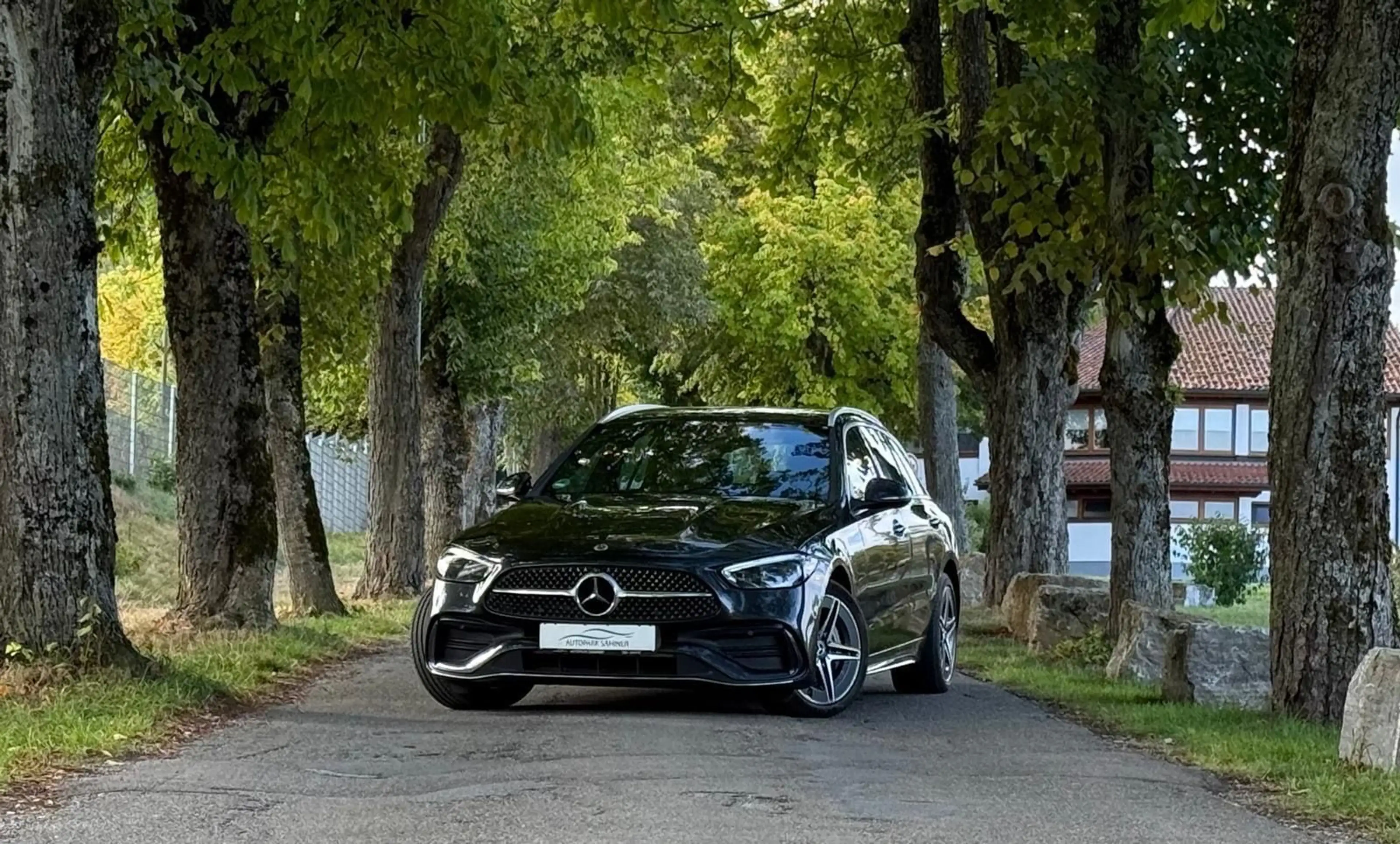 Mercedes-Benz C 300 de T-Modell*4M*BURMESTER*360°*
