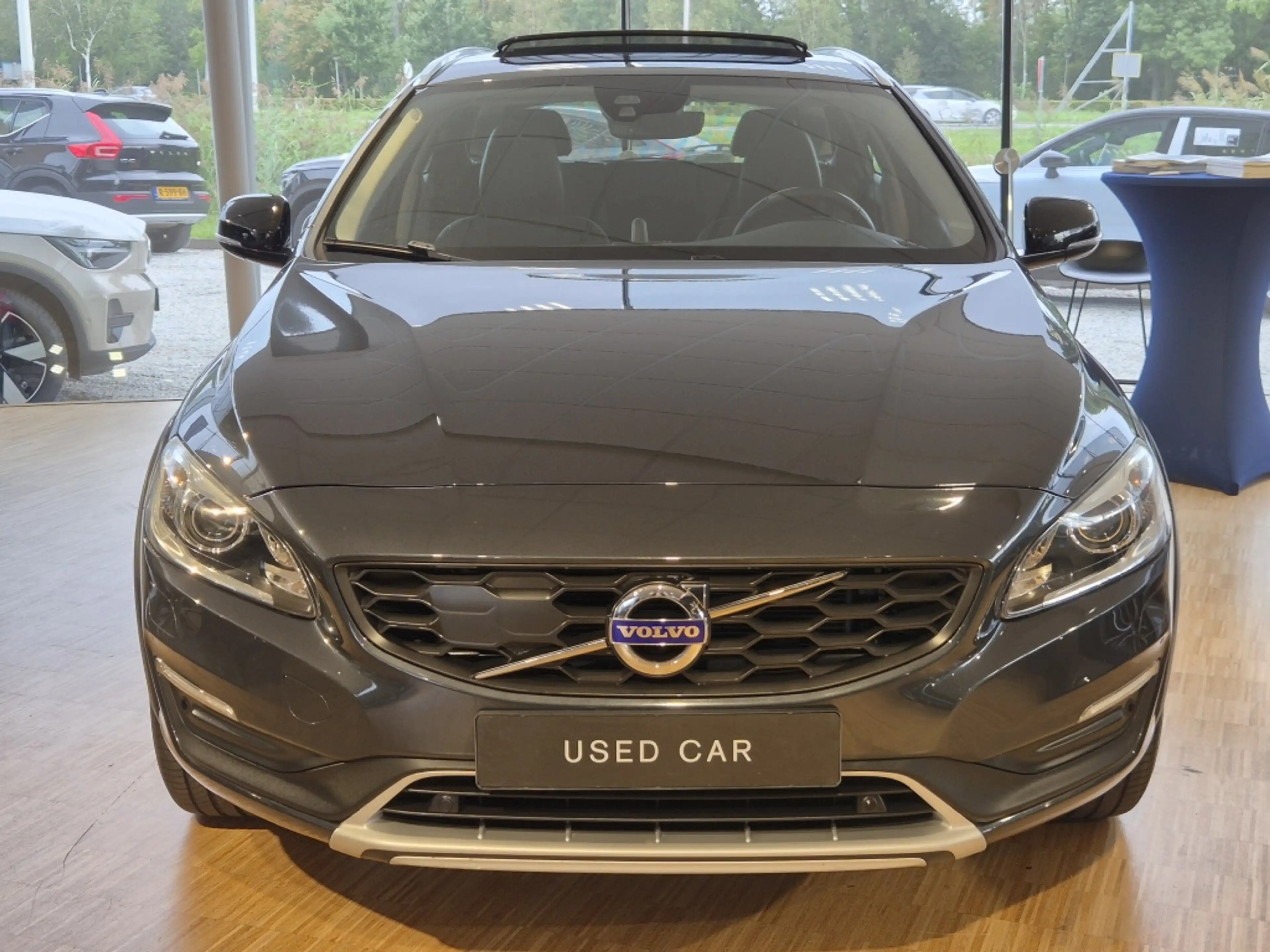 Volvo V60 Cross Country T5 Polar+ Luxury line | Camera | leder | S/K Dak — photo 17
