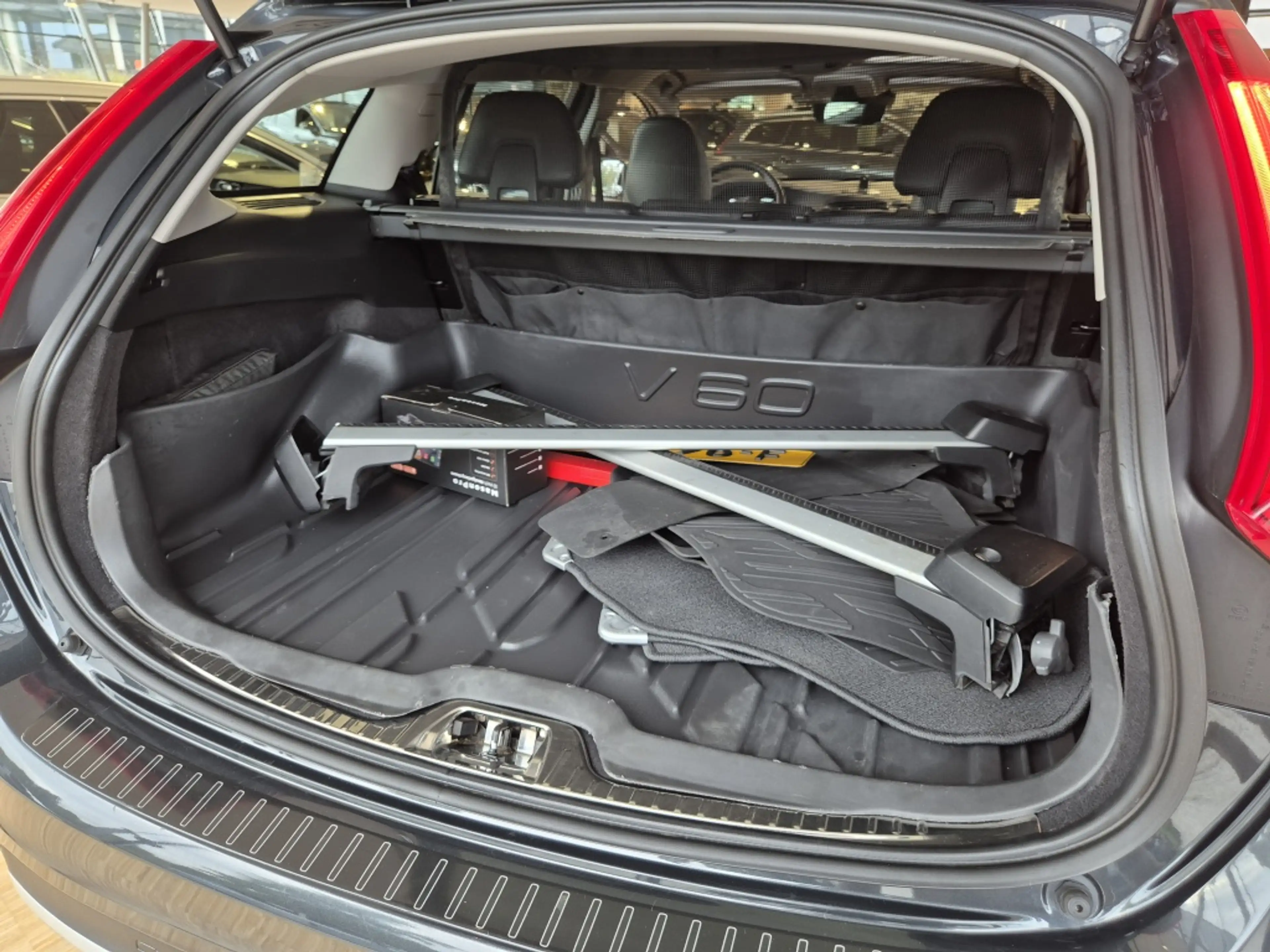 Volvo V60 Cross Country T5 Polar+ Luxury line | Camera | leder | S/K Dak — photo 8