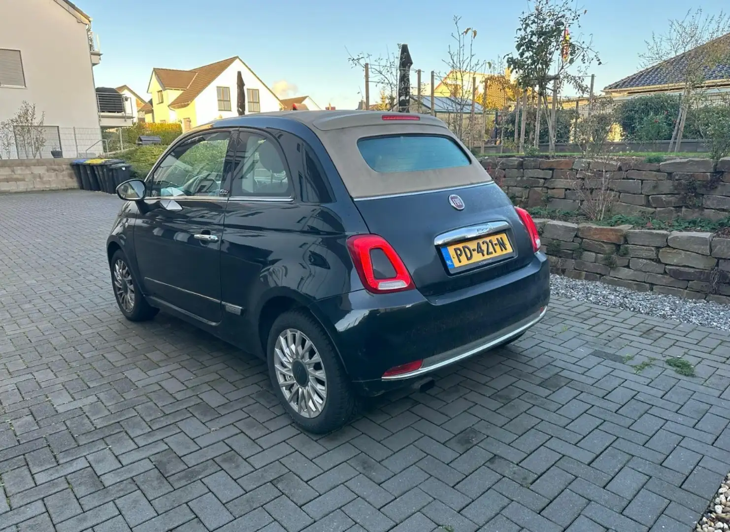 Fiat 500 0.9 TwinAir T Lounge Zwart - 2