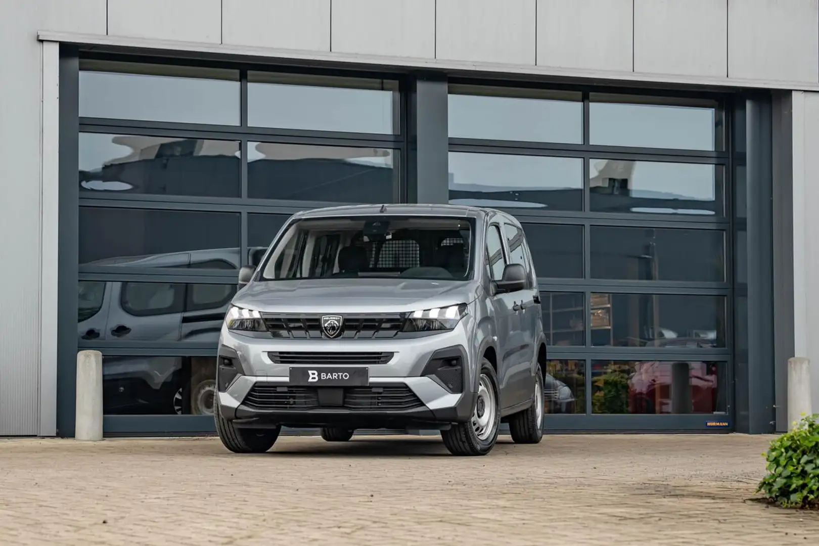 Peugeot Rifter Benz. 110 PK | 5-zit | Airco | Parkeersens. ach... Gri - 1