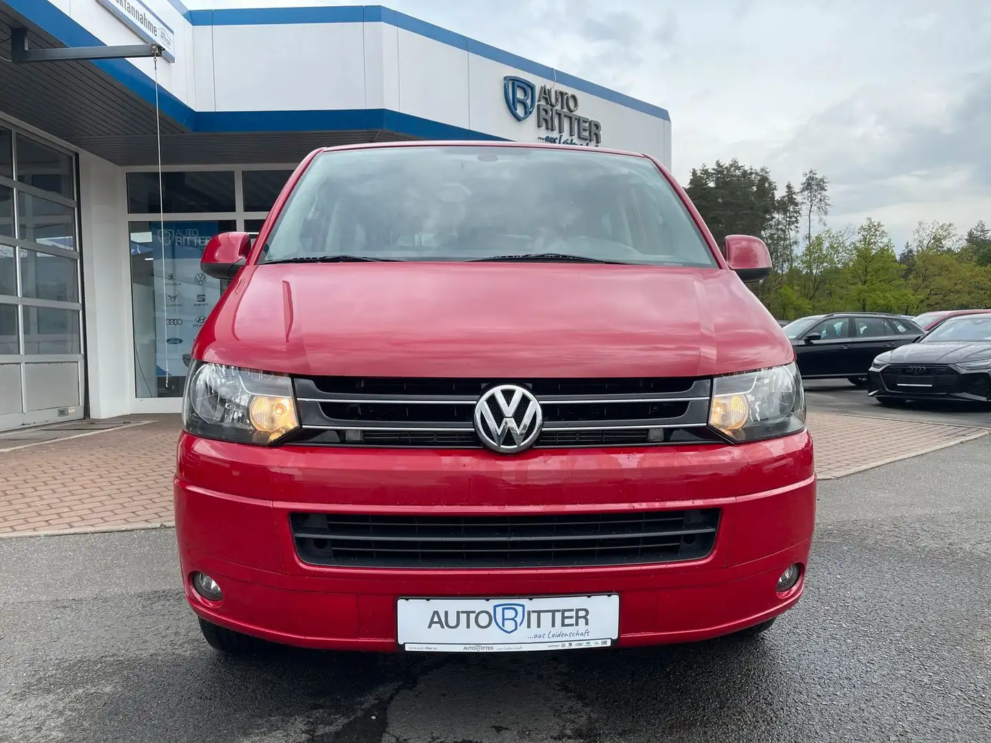 Volkswagen T5 Multivan 2.0 TDI AHK|STDHZG|PANO|NAVI Rot - 2