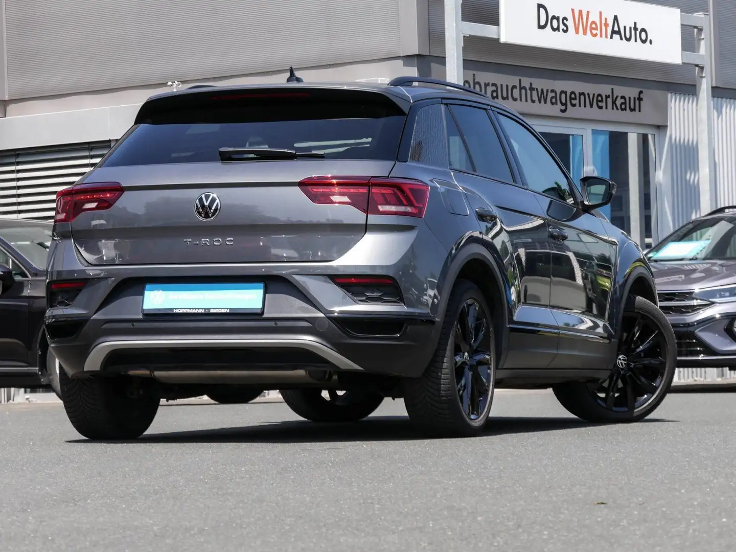 Volkswagen T-Roc 1.5 TSI Sport AHK KAMERA ACC NAVI LED Grau - 2