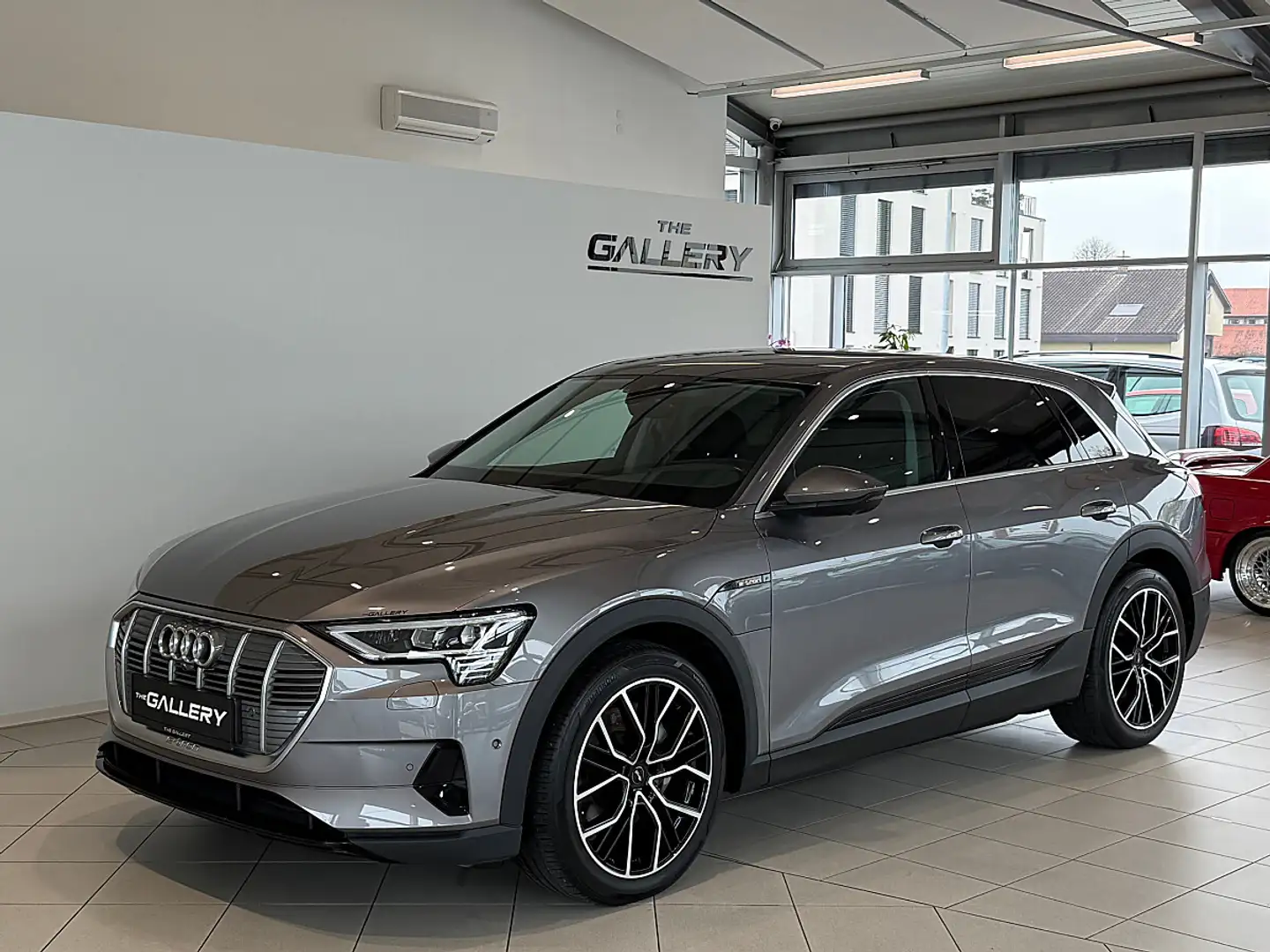 Audi e-tron 55 quattro 95kWh Business*Keyless*Spur*Totwinke... Grau - 2