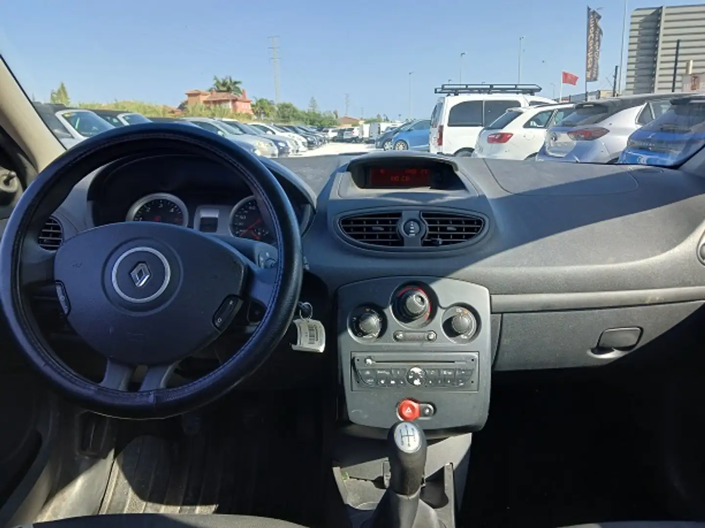 Renault Clio 1.5DCI Authentique Blanco - 2