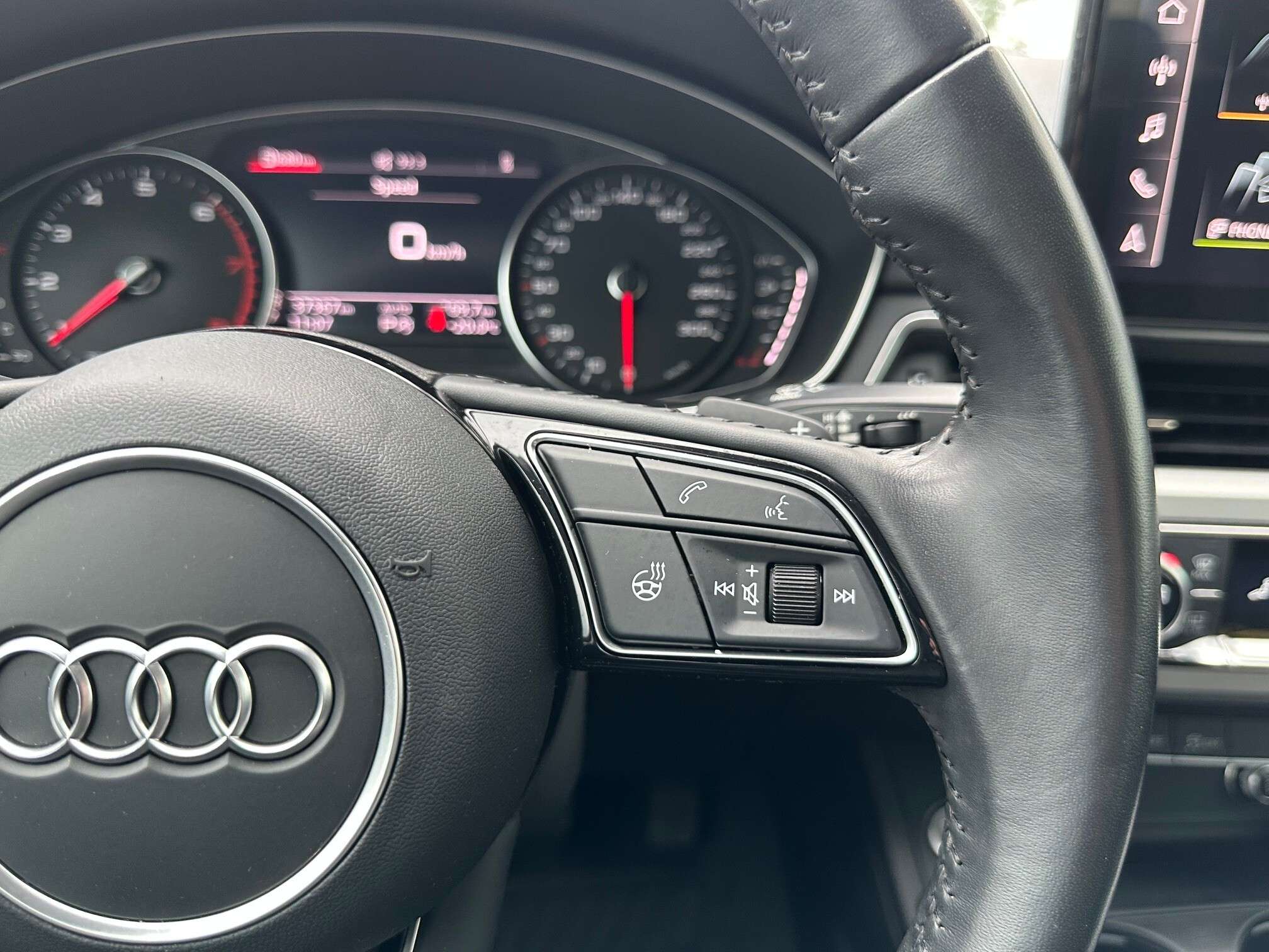 2020 Audi A4 ONE OWNER+DEALER SERVICED! thumb 15