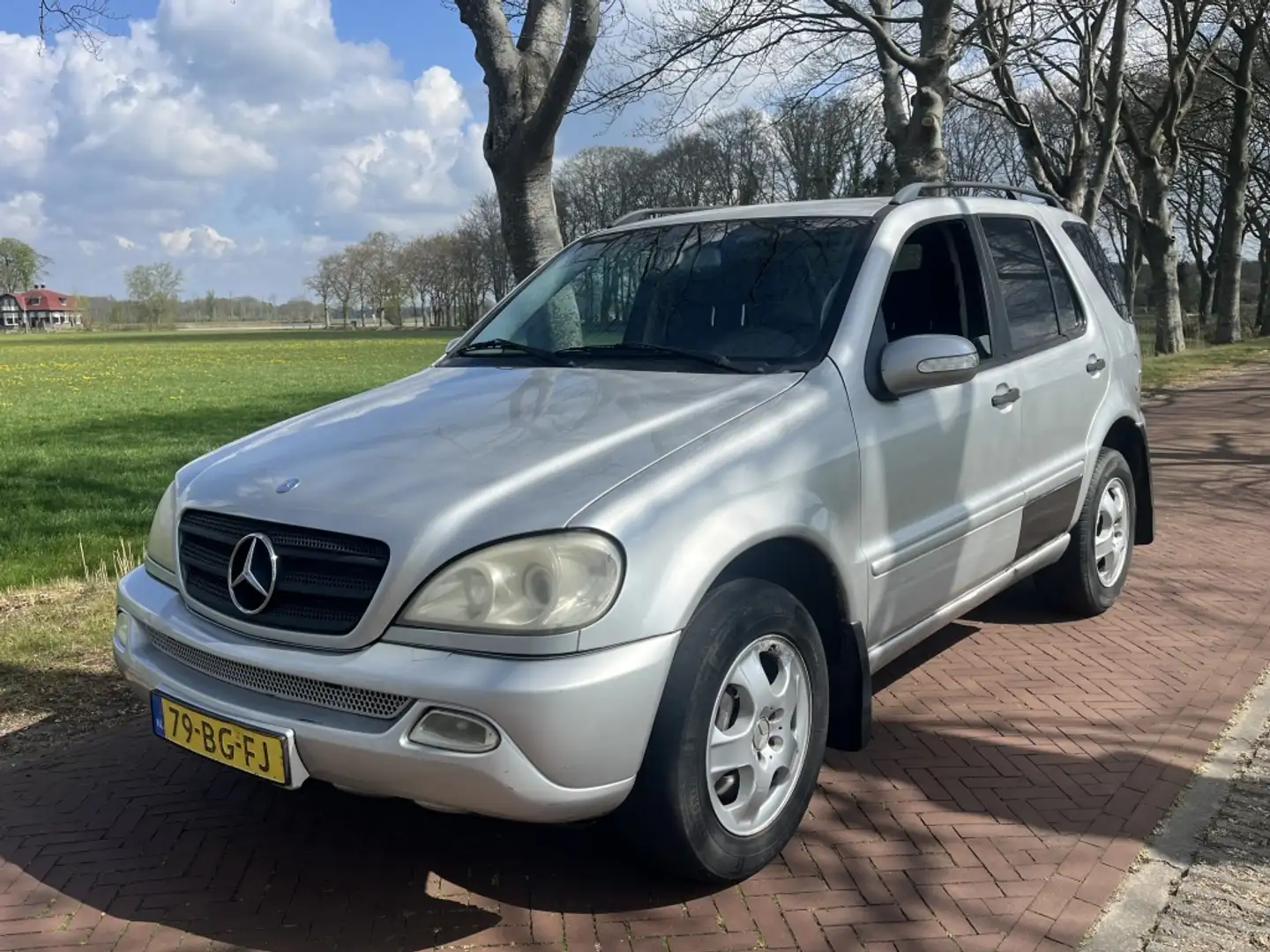 Mercedes-Benz ML 270 M-klasse CDI 2002 Grijs kenteken Marge Argent - 1