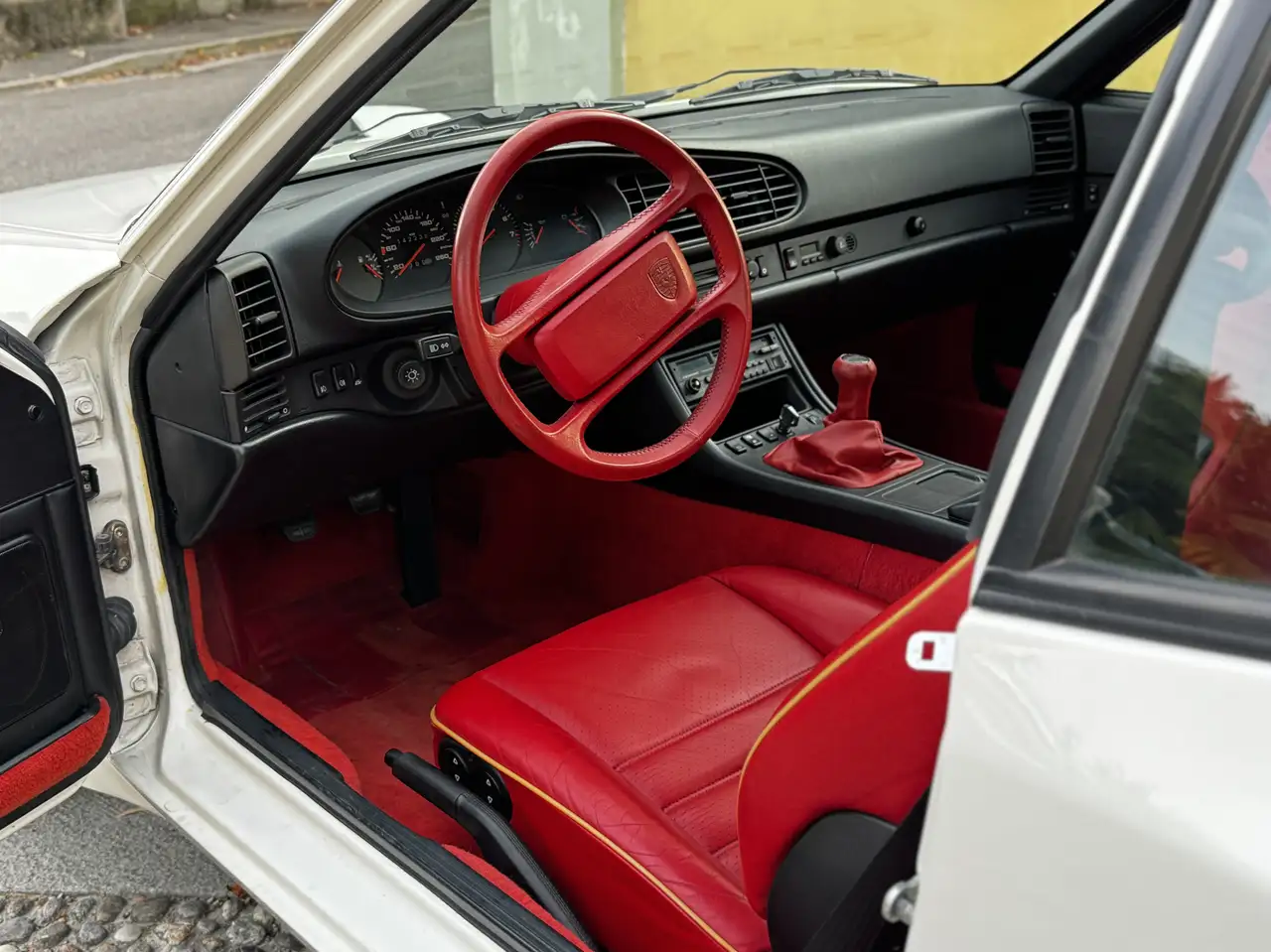 Porsche 944 Coupe 2.5 S, foto 1