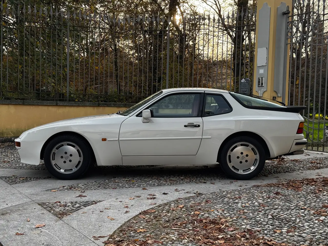 Porsche 944 Coupe 2.5 S, foto 3