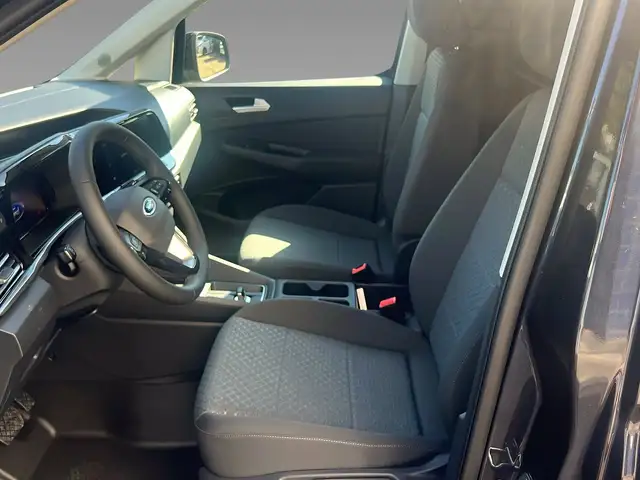 Ford Transit Connect view 9