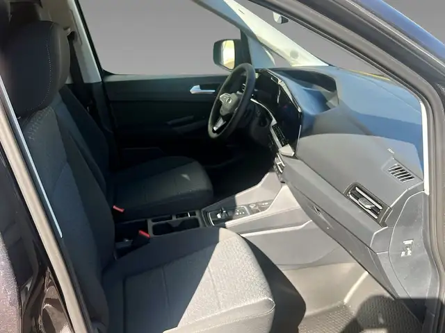 Ford Transit Connect view 12